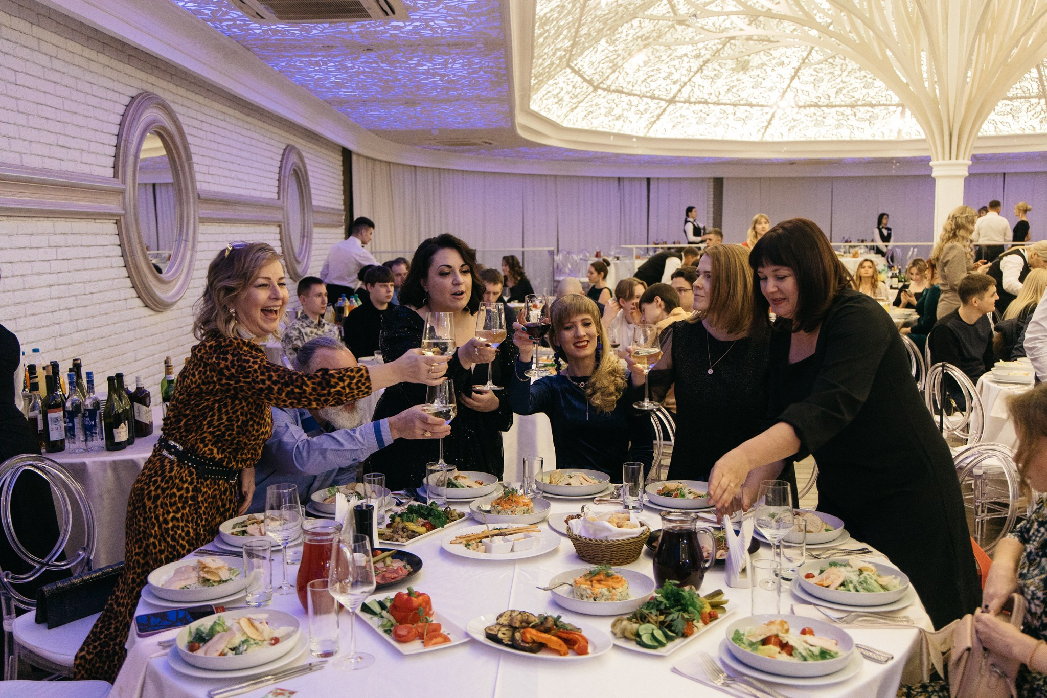 Интрополис. Артём Бачурин — свадебный фотограф Воронеж