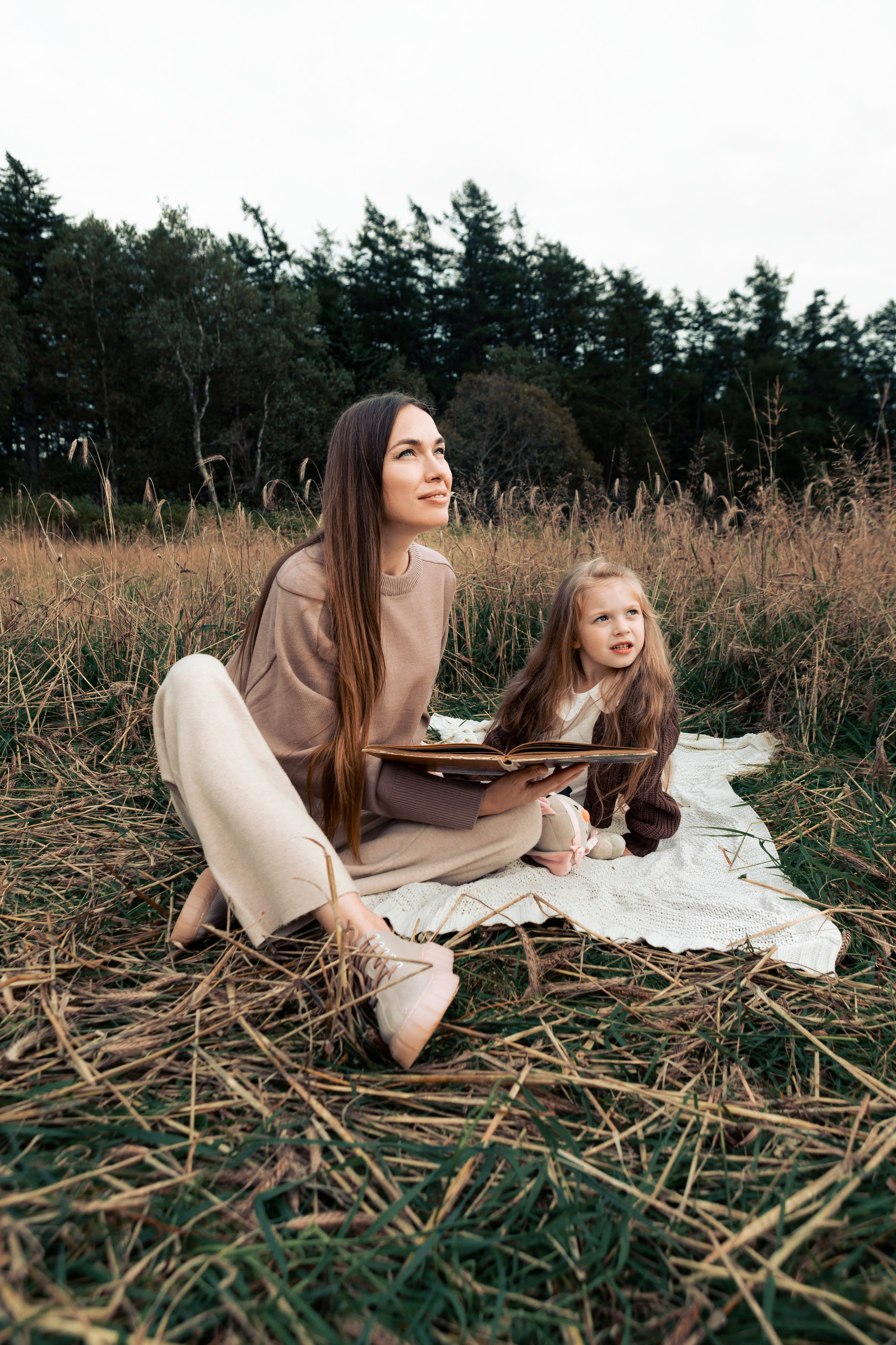 Наташа и Лизонька. Фотограф Сахалин