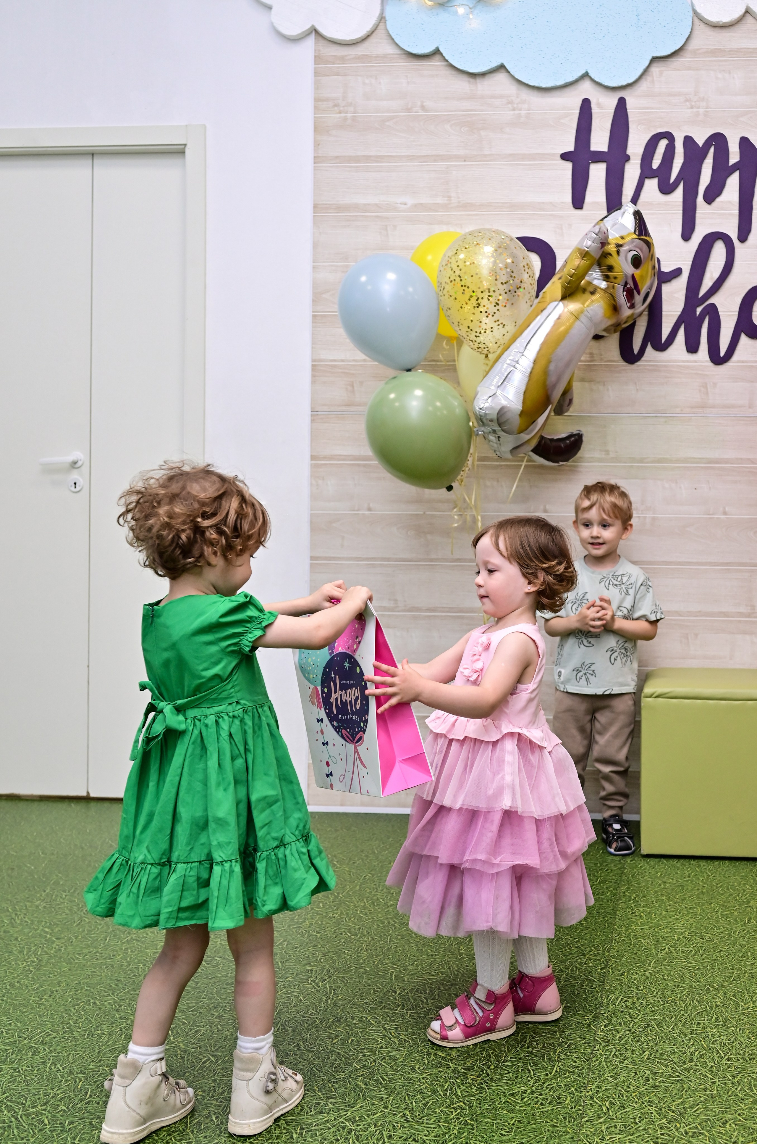 День рождения Мирославы. Семейный и детский фотограф Лариса Ерданова в Екатеринбурге