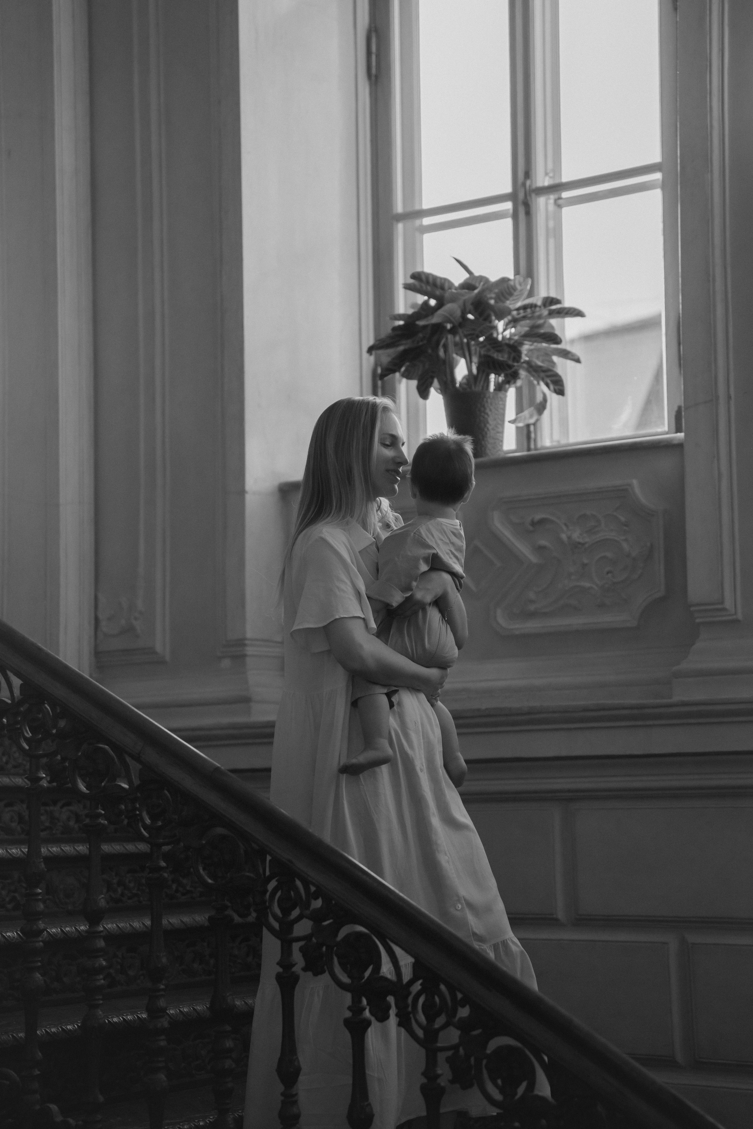 Маленькие ножки в читальне им. Пушкина. Ваш фотограф Вика Артемова