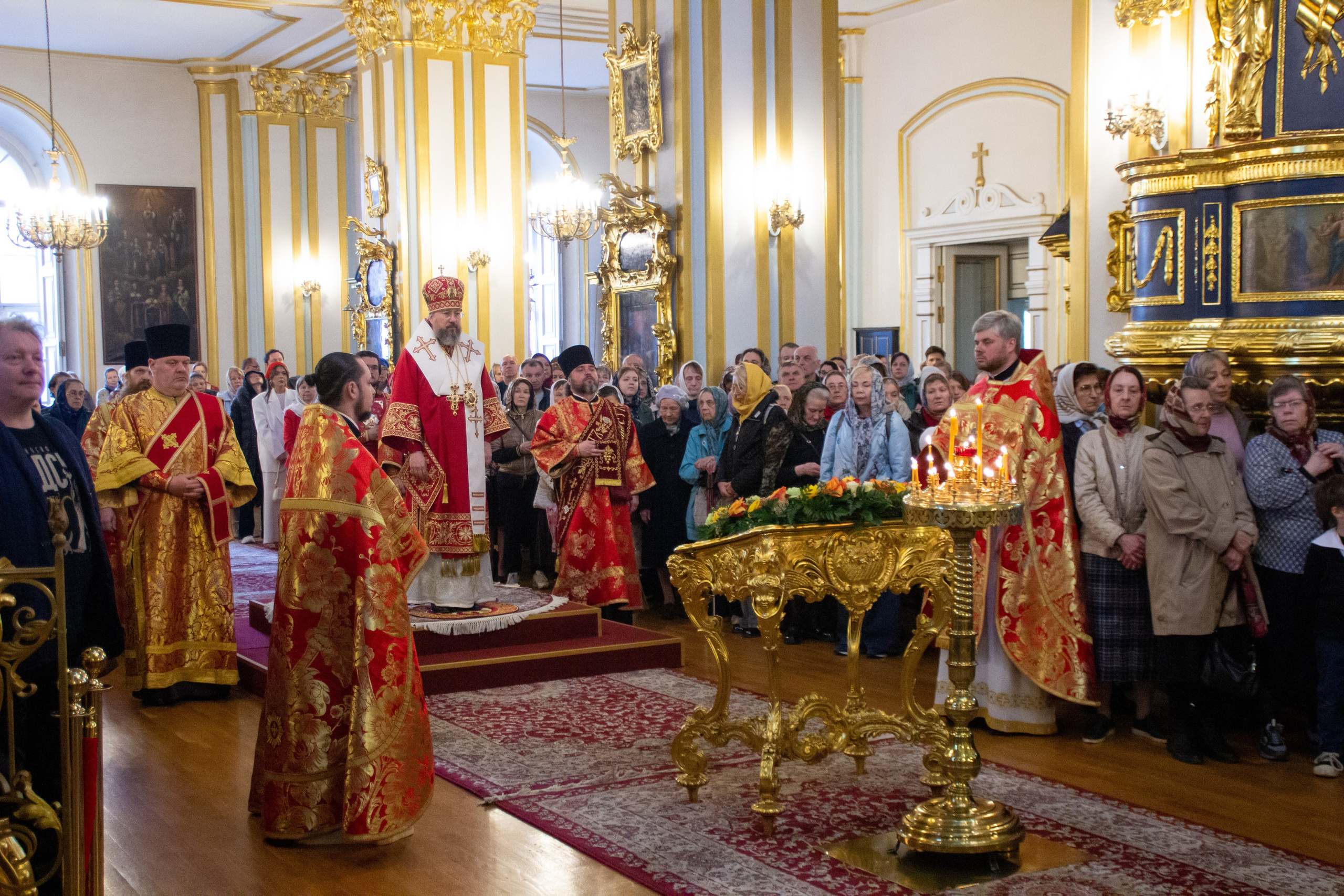 ПЕРЕНЕСЕНИЕ МОЩЕЙ СВЯТИТЕЛЯ НИКОЛАЯ ЧУДОТВОРЦА ИЗ МИР ЛИКИЙСКИХ В БАР. НИКОЛО-БОГОЯВЛЕНСКИЙ МОРСКОЙ СОБОР