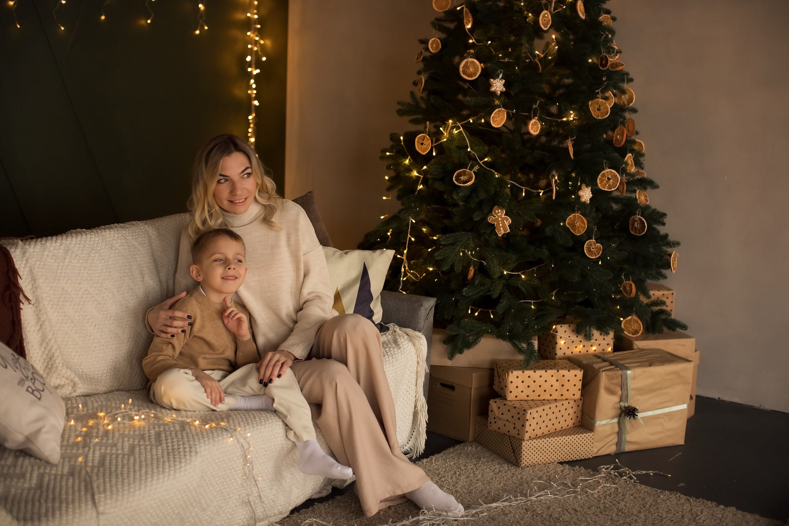 Новогодние объятия. Семейный и детский фотограф в Саратове Полина Коткина