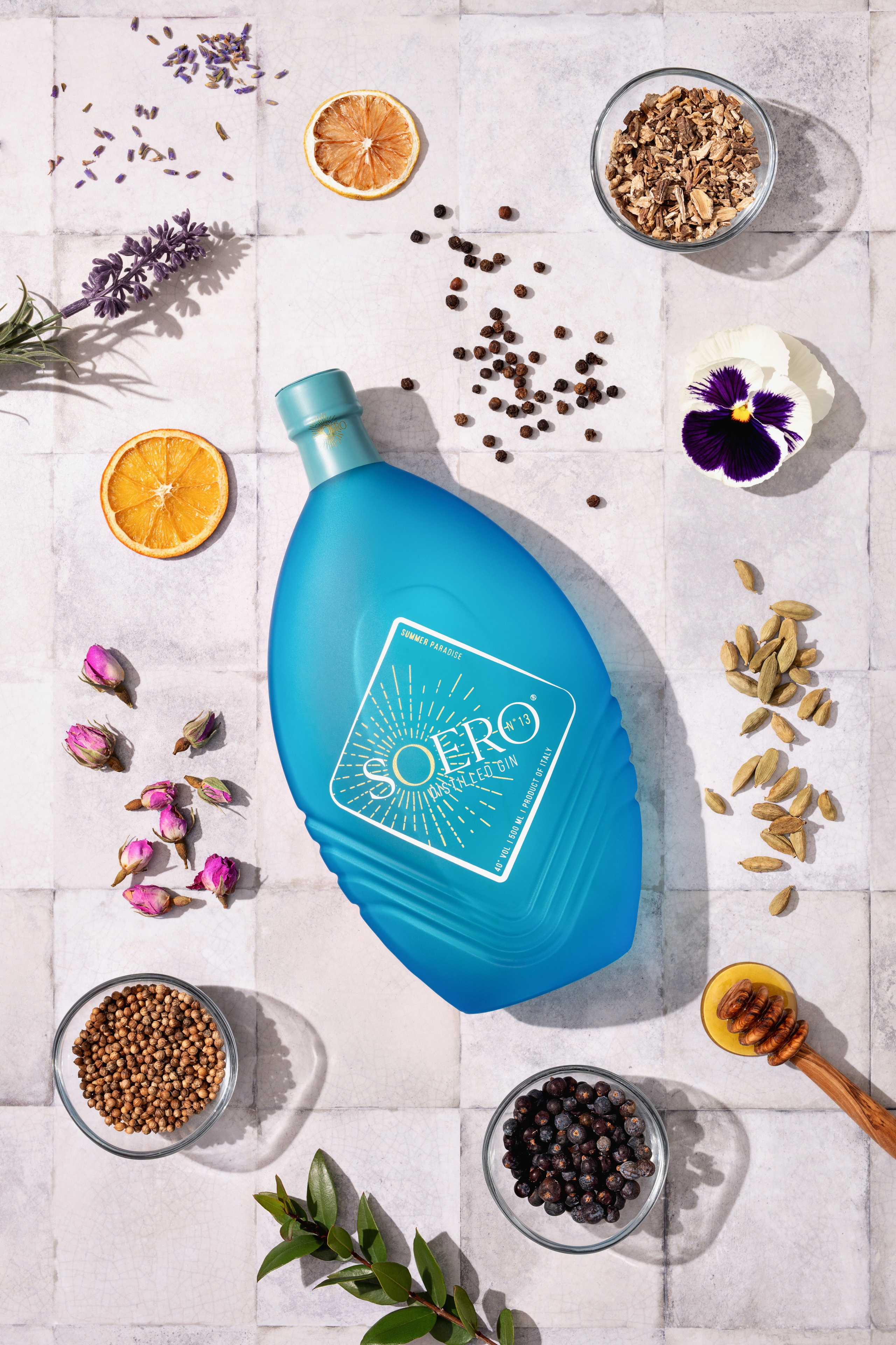 SOERO GIN. Retouching, photo editing, portfolio retoucher