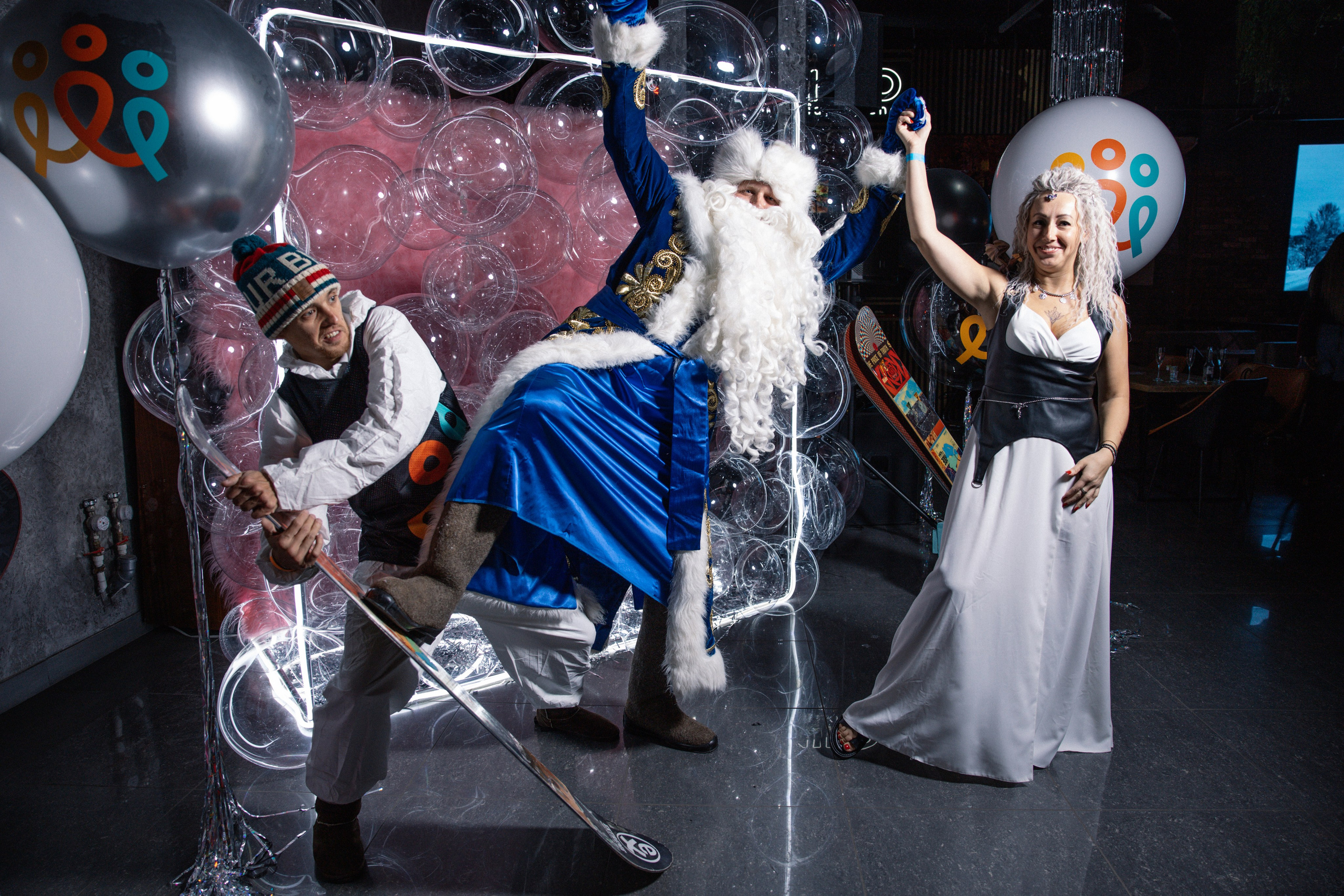 Соседи, Тусец. Фотограф Эдуарда Титанян