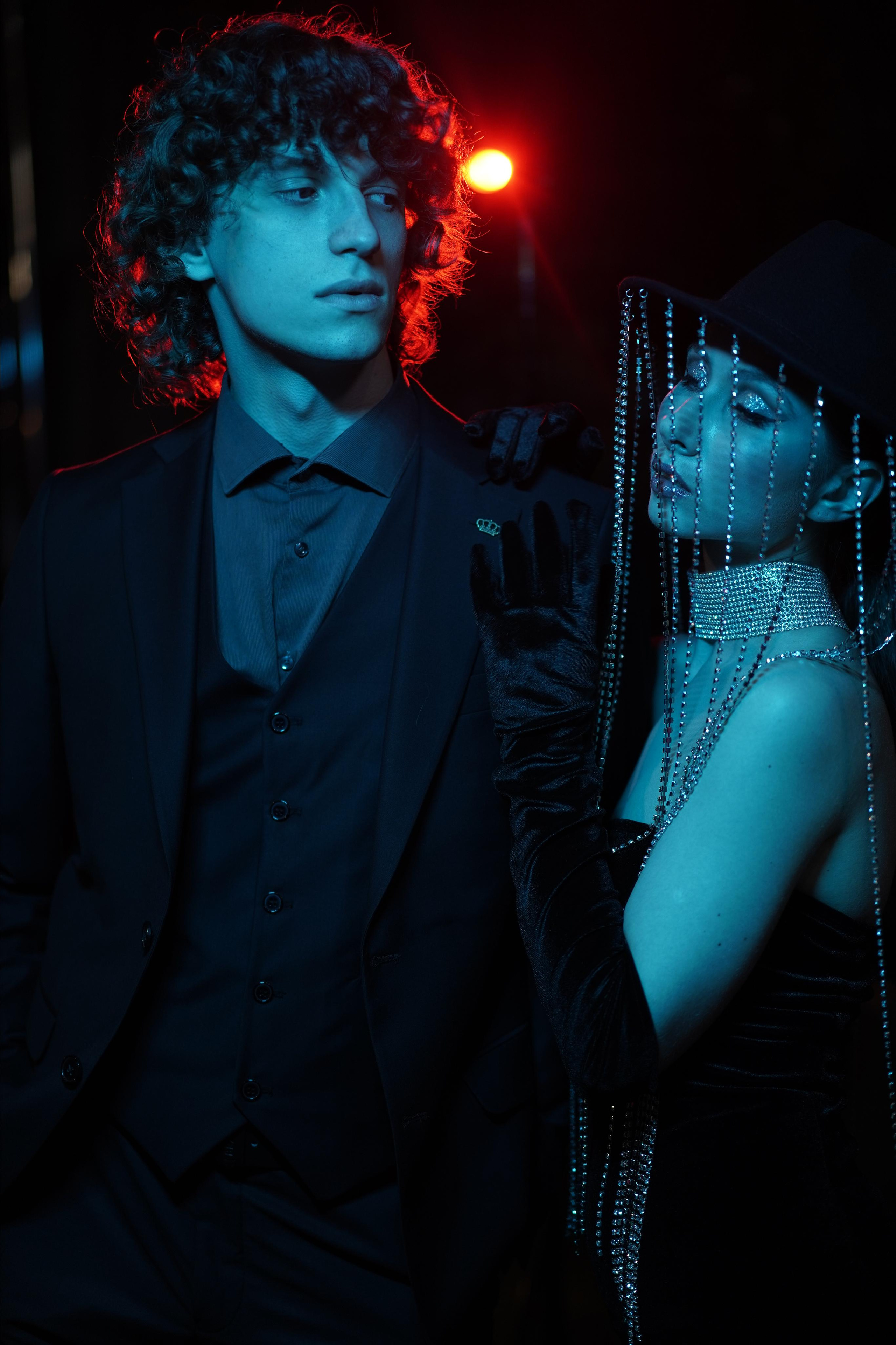 Фотосессия в студии с цветным светом. Студийный и портретный фотограф в САНКТ-ПЕТЕРБУРГЕИрина Махаон