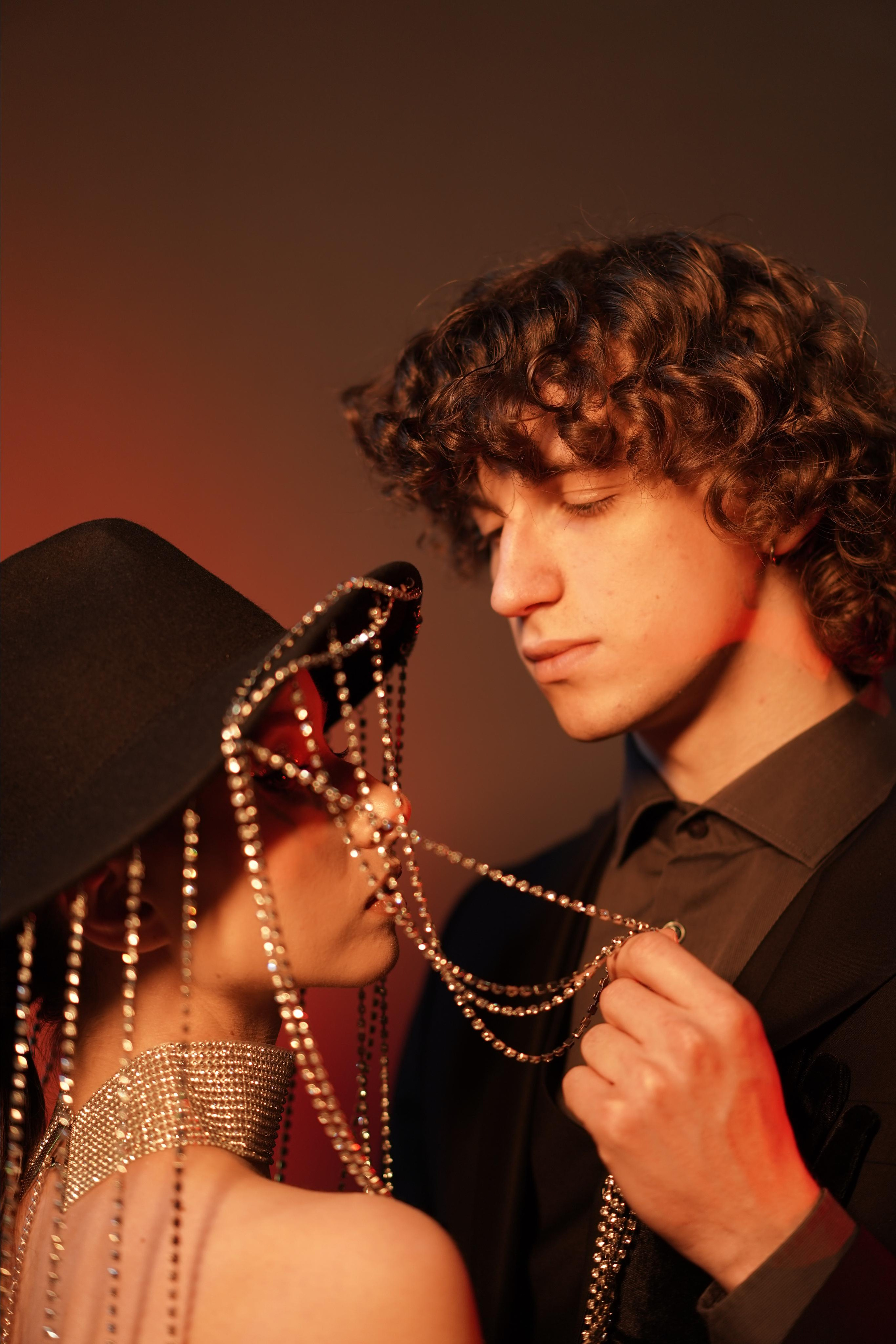 Фотосессия в студии с цветным светом. Студийный и портретный фотограф в САНКТ-ПЕТЕРБУРГЕИрина Махаон