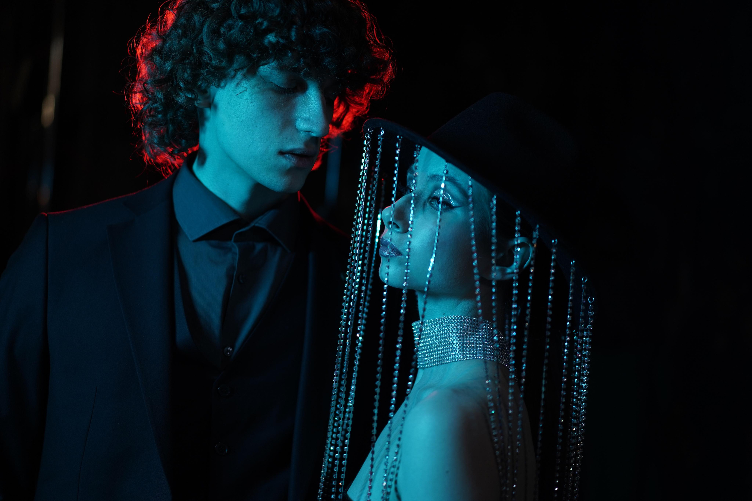 Фотосессия в студии с цветным светом. Студийный и портретный фотограф в САНКТ-ПЕТЕРБУРГЕИрина Махаон