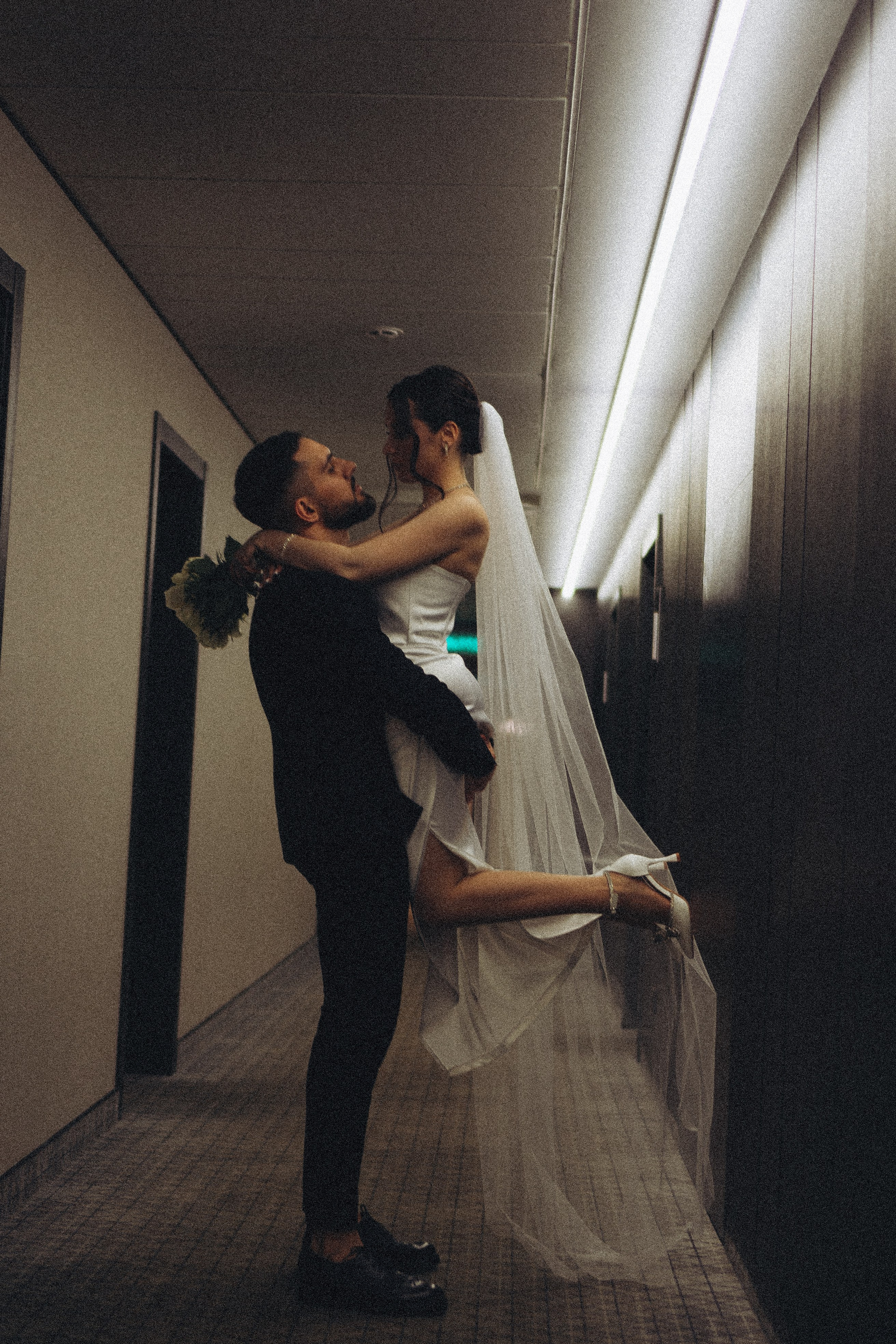 СВАДЕБНАЯ СЬЕМКА СБОРОВ ЖЕНИХА И НЕВЕСТЫ В ОТЕЛЕ И ТАКЖЕ ФОТОСЕССИИЯ В ОТЕЛЕЕ МЕГАПОЛИС БРЯНСК. Профессиональный фотограф, Санкт-Петербург — Виктория Богомолова