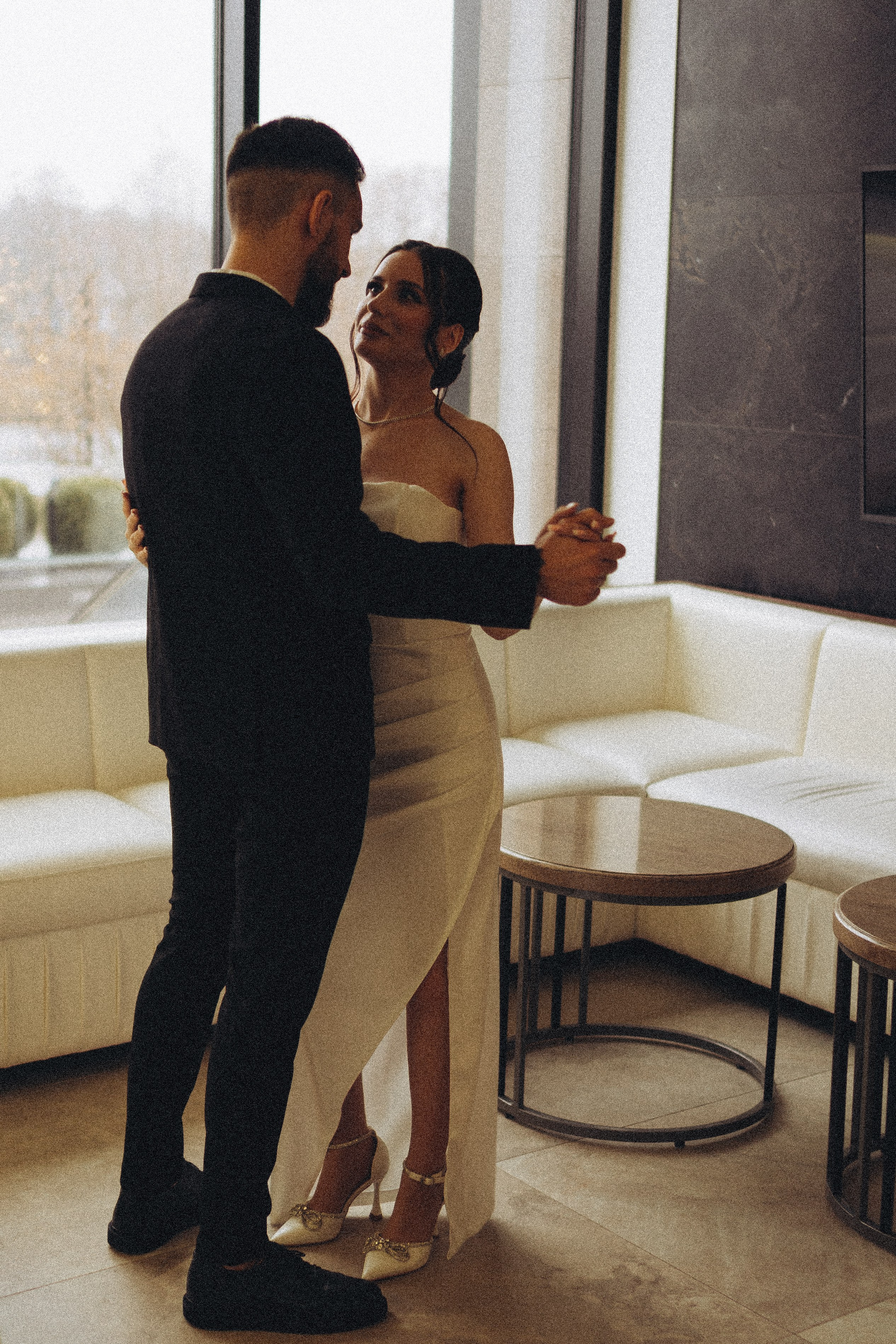 СВАДЕБНАЯ СЬЕМКА СБОРОВ ЖЕНИХА И НЕВЕСТЫ В ОТЕЛЕ И ТАКЖЕ ФОТОСЕССИИЯ В ОТЕЛЕЕ МЕГАПОЛИС БРЯНСК. Профессиональный фотограф, Санкт-Петербург — Виктория Богомолова