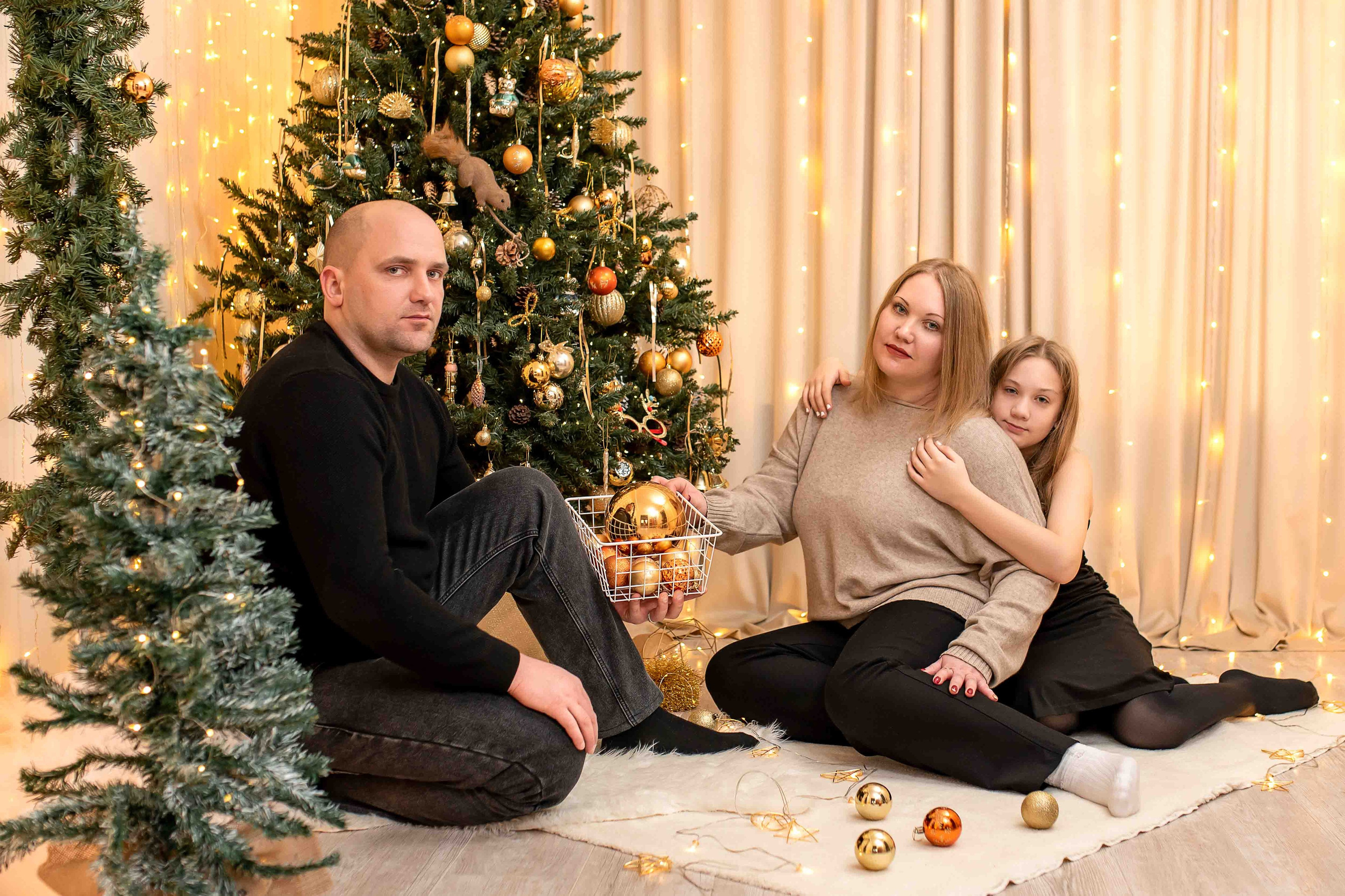 Людмила и её семья НГ 2025. Семейный и детский фотограф Наталья Горда