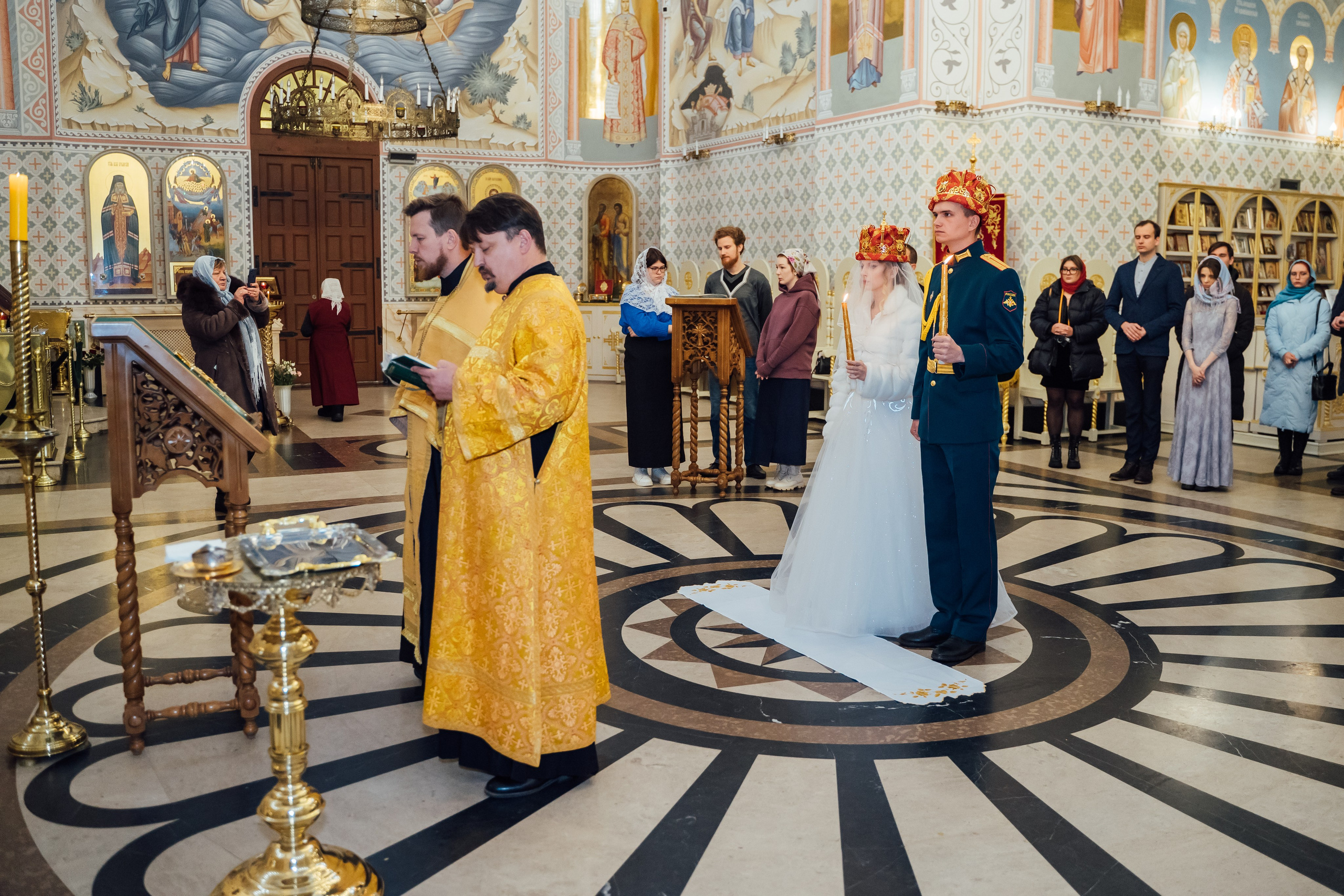Венчание Вячеслав и Виктория. Свадебный фотограф в Коломне, Воскресенске, Егорьевске Владимир Петров