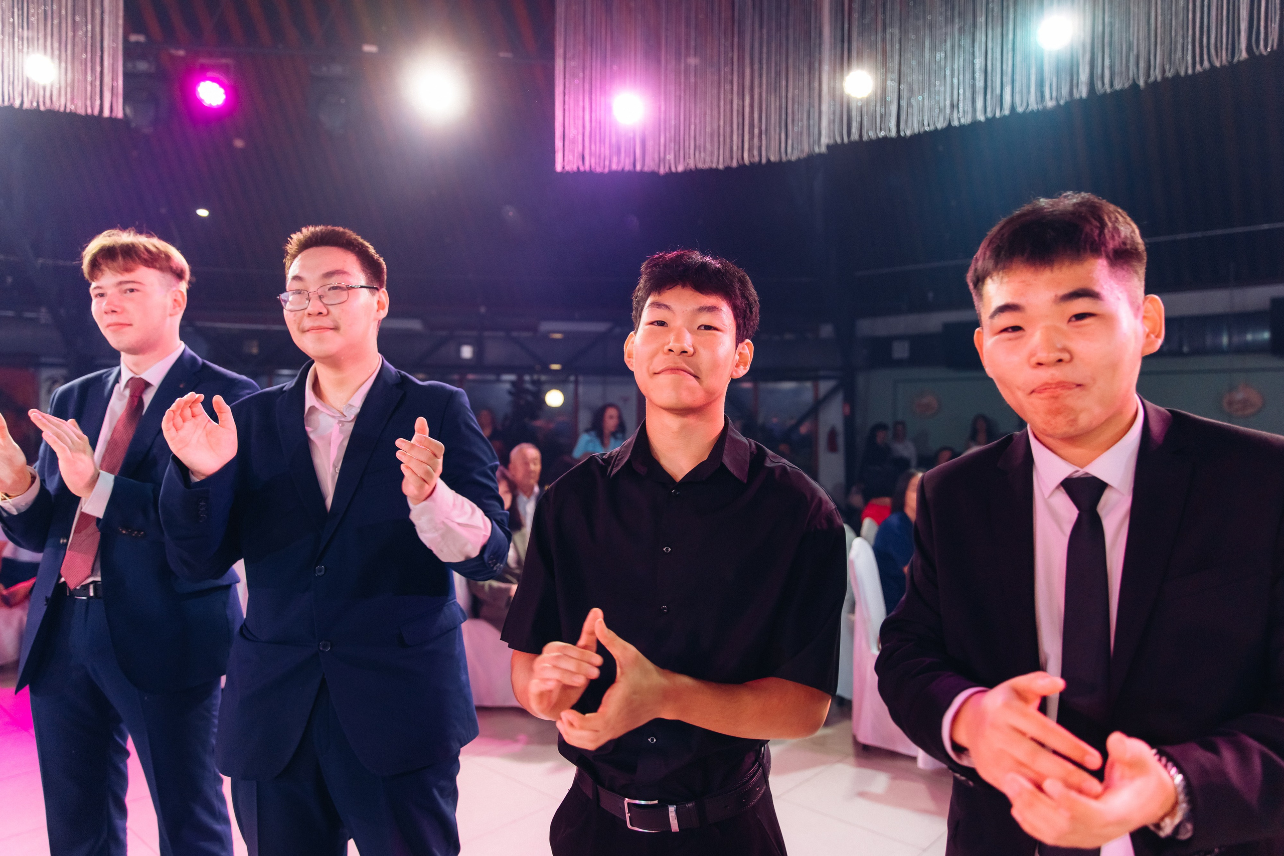 Выпускной вечер. 49 школа. Баран на корове. Свадебный и семейный фотограф в Улан-Удэ