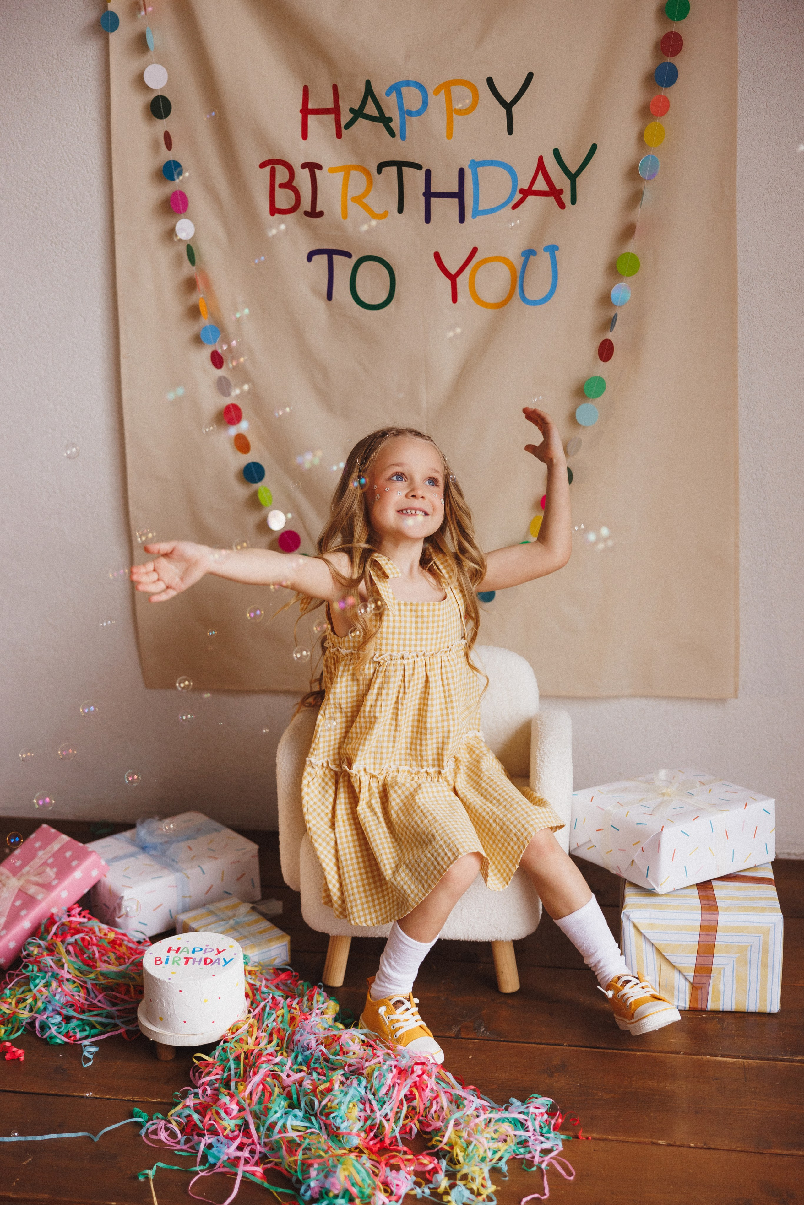 Яркая, весёлая фотосессия к Дню рождения. Фотостудия «Mestone», город Краснодар. Семейный и детский фотограф в Краснодаре Анна Трашкова