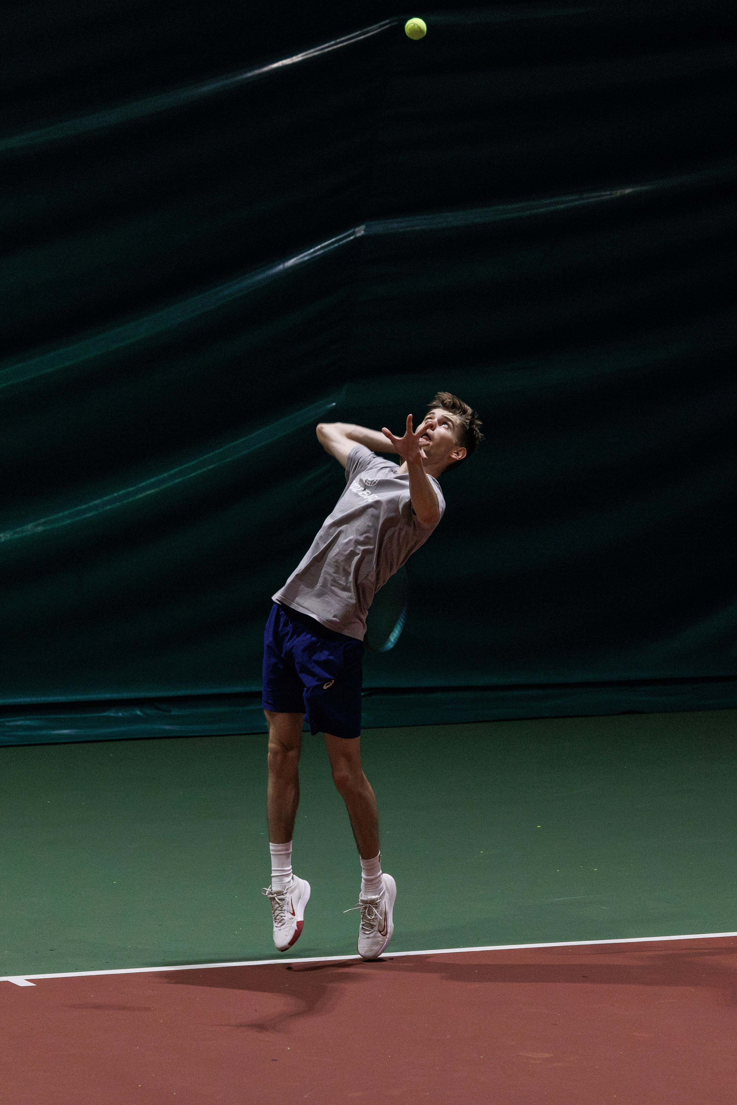 Фото с турнира ALT Tennis за Кубок WINLINE в Пироговском. Спортивный фотограф Алексей Соломин