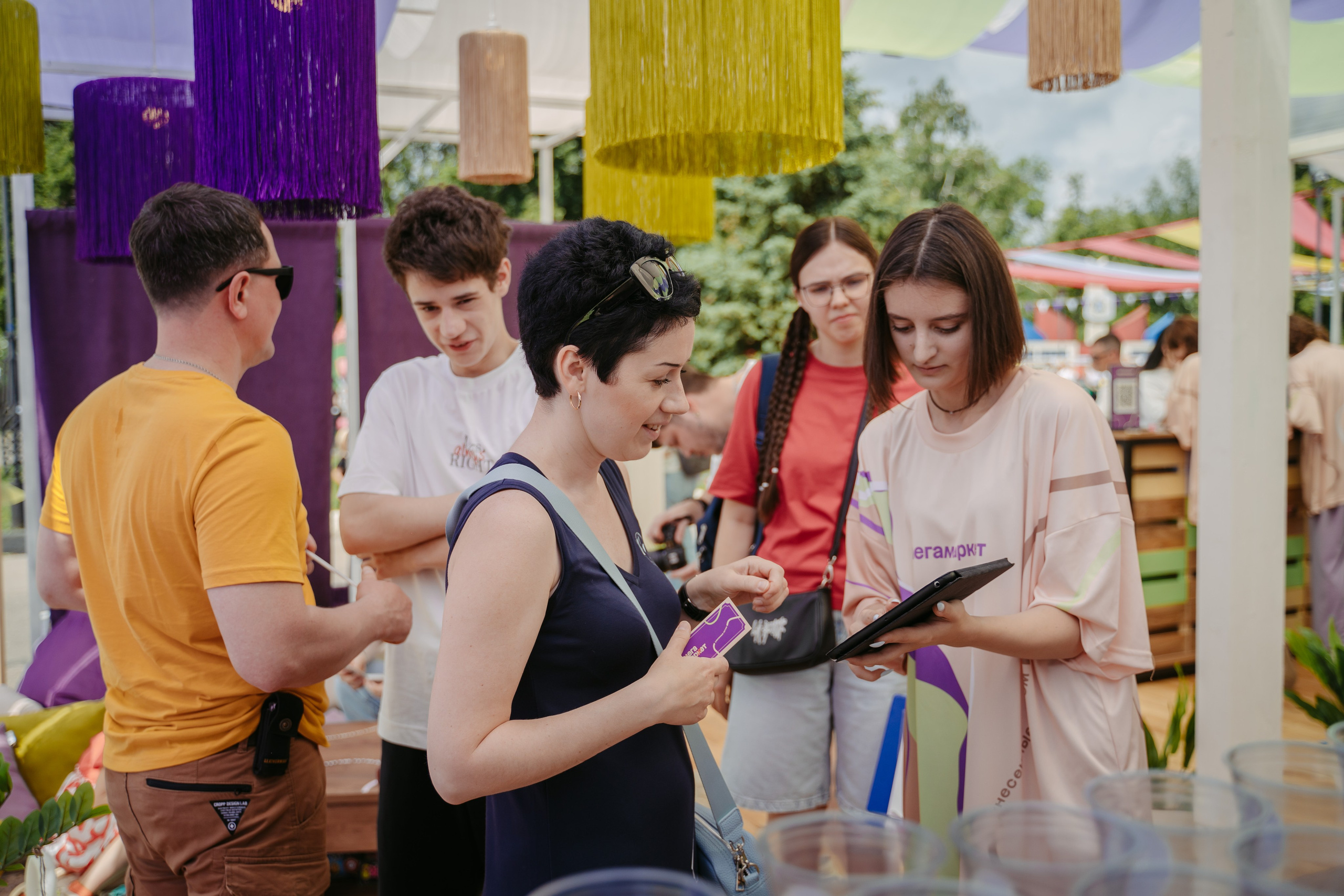 Мегамаркет. Фестиваль «Бульвар» / 2024. Саша Копылов, фотограф в Казани