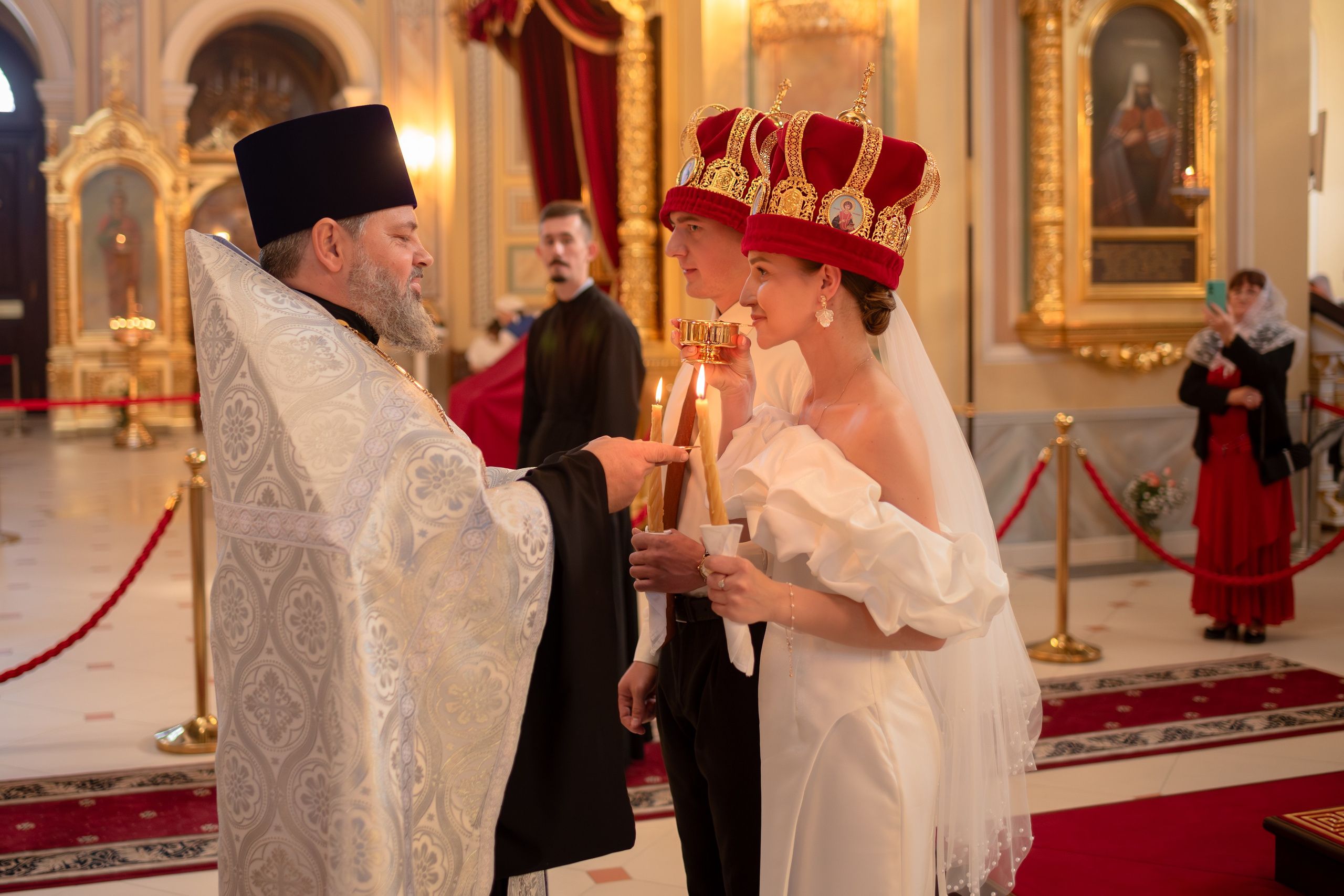 ВЕНЧАНИЕ. СОБОР РОЖДЕСТВА ПРЕСВЯТОЙ БОГОРОДИЦЫ!. Свадебный, семейный, контент и портрет фотограф в Ростове-на-Дону Наталь