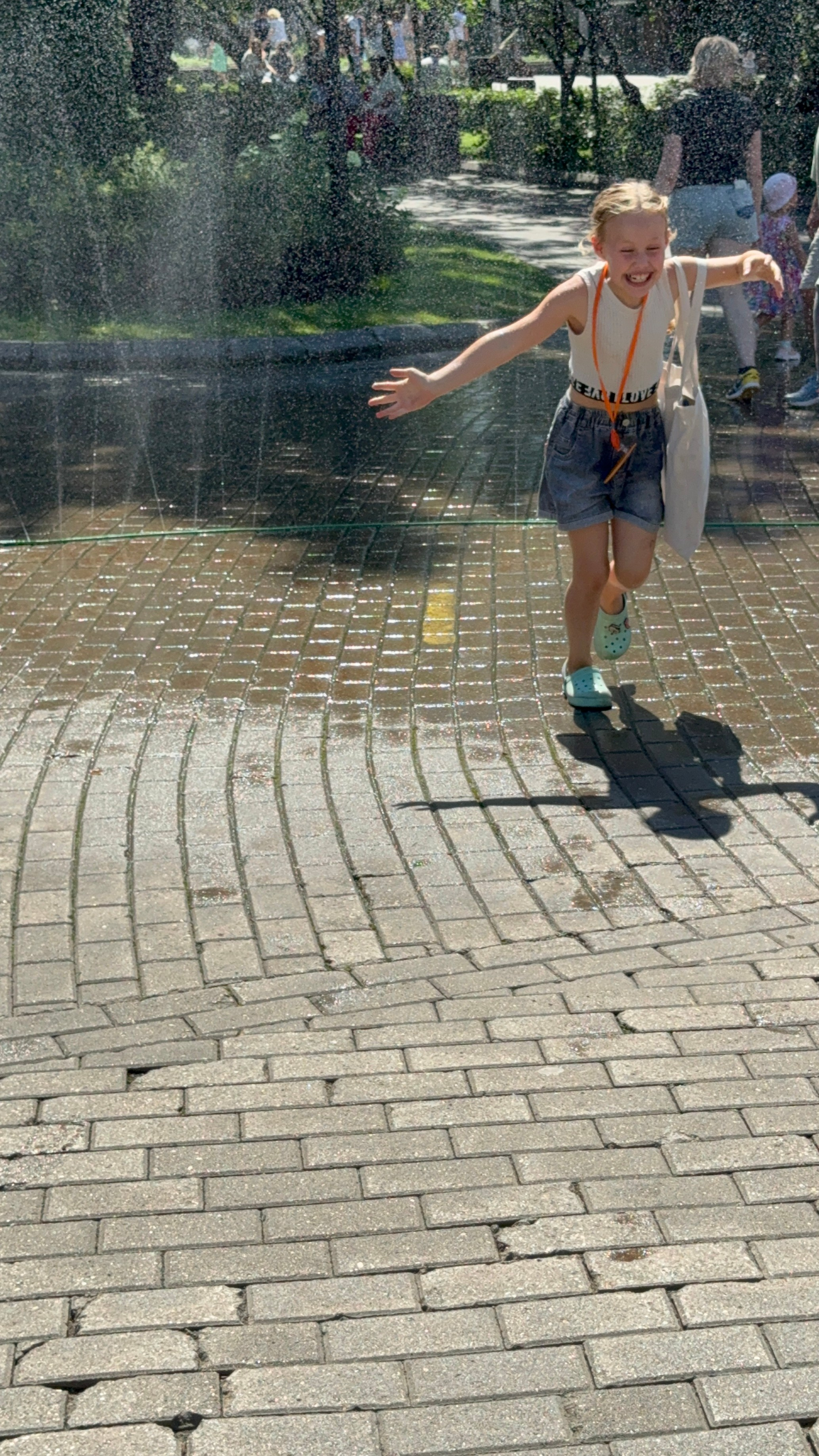 Приглашаем в арт-лагерь в Москве для детей!. Арт-вечеринки и мастер-классы в Москве для взрослых и детей