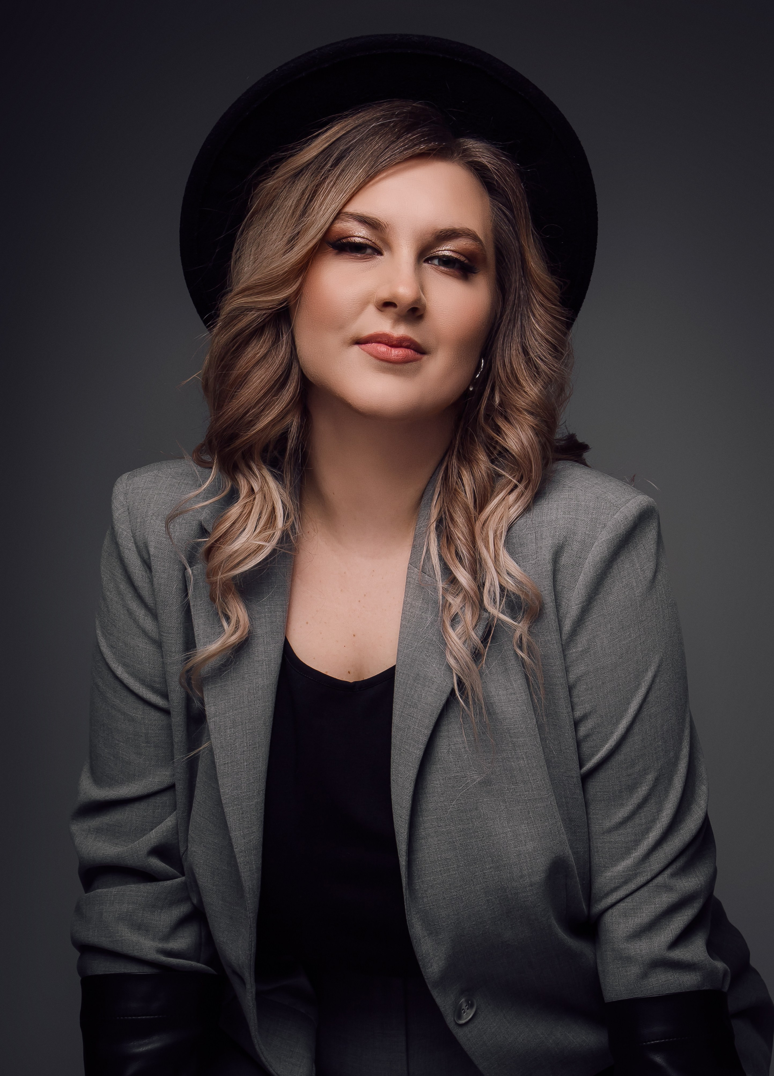 Александра