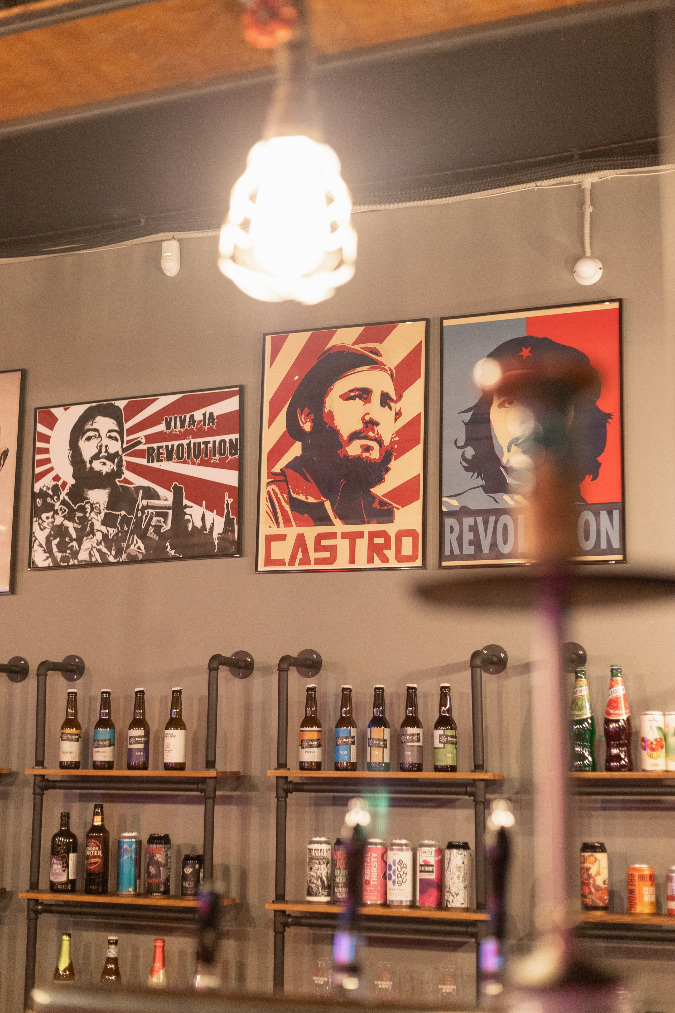 Паб Революция. Фотограф Денис Лесковский (Тюмень)