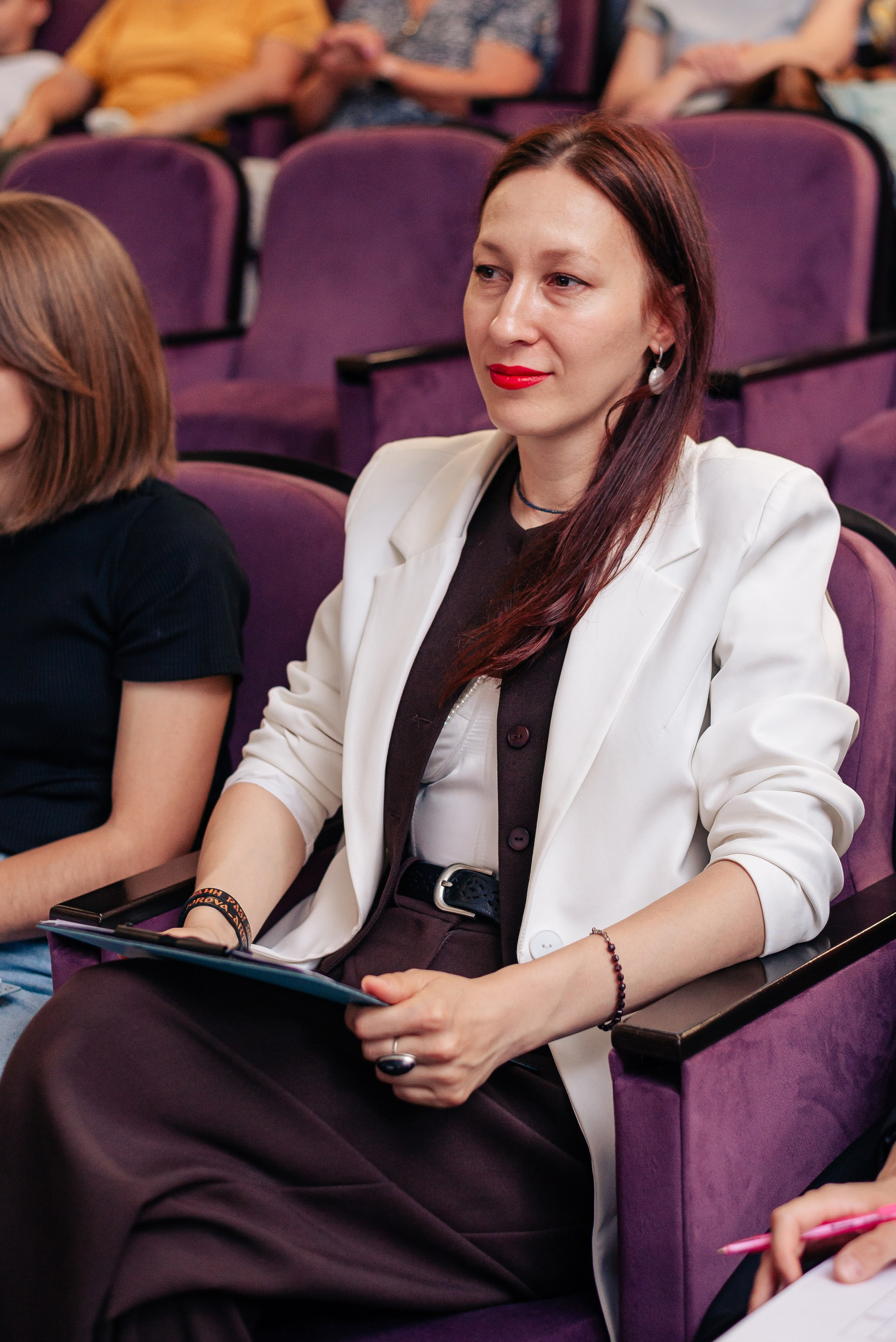 Слингомама Иваново 2025. Семейный и детский фотограф Иваново Ксения Азаренкова