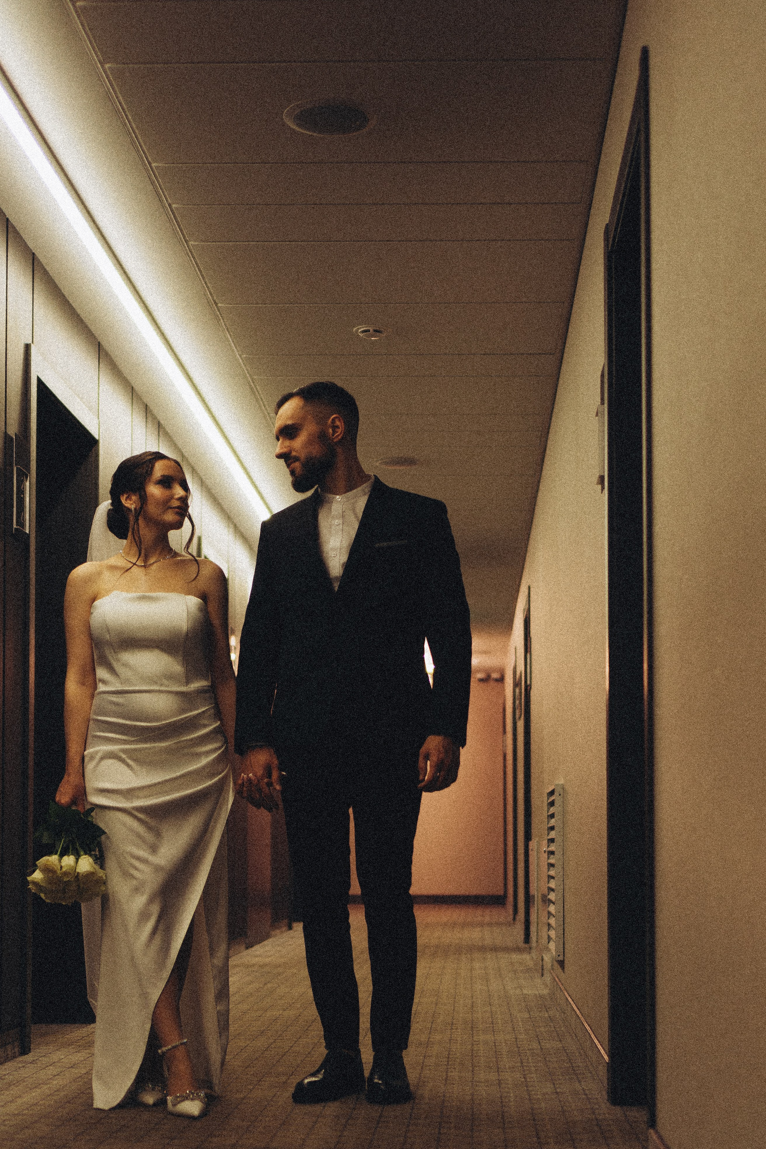 СВАДЕБНАЯ СЬЕМКА СБОРОВ ЖЕНИХА И НЕВЕСТЫ В ОТЕЛЕ И ТАКЖЕ ФОТОСЕССИИЯ В ОТЕЛЕЕ МЕГАПОЛИС БРЯНСК. Профессиональный фотограф, Санкт-Петербург — Виктория Богомолова