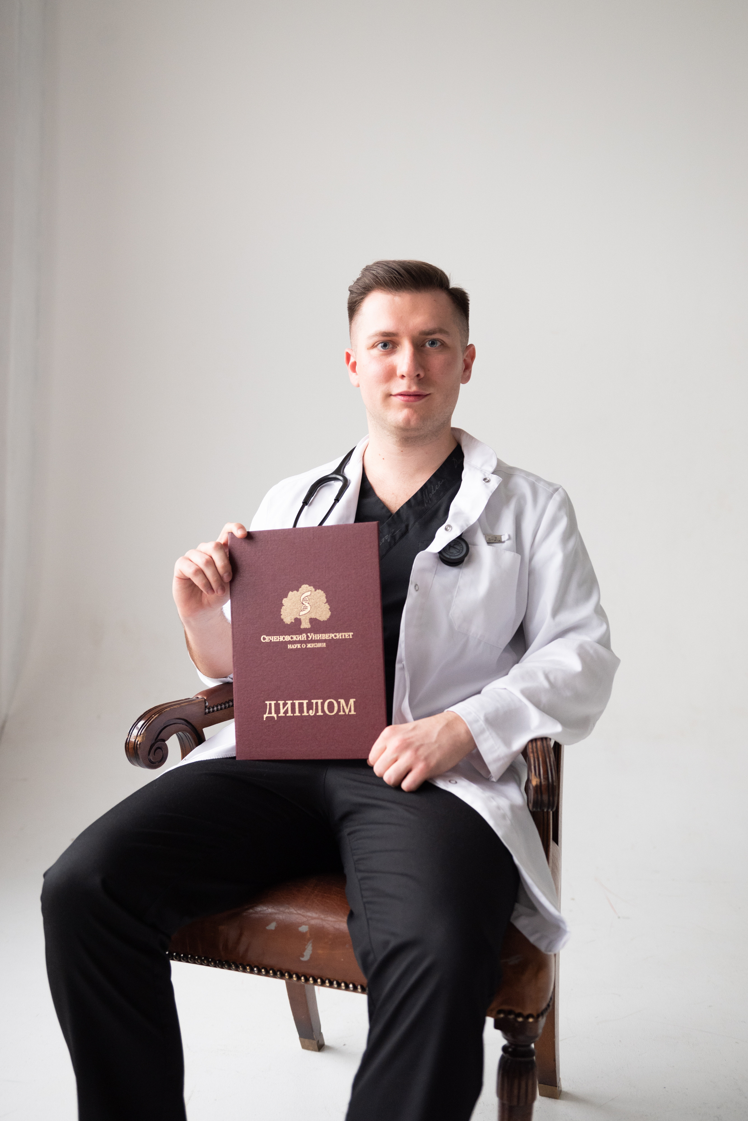 Студенты 1й Мед | Студенты Сеченовки |Фотосессия выпускников. Контент-фотограф Москва репортажный фотограф Настя Профото