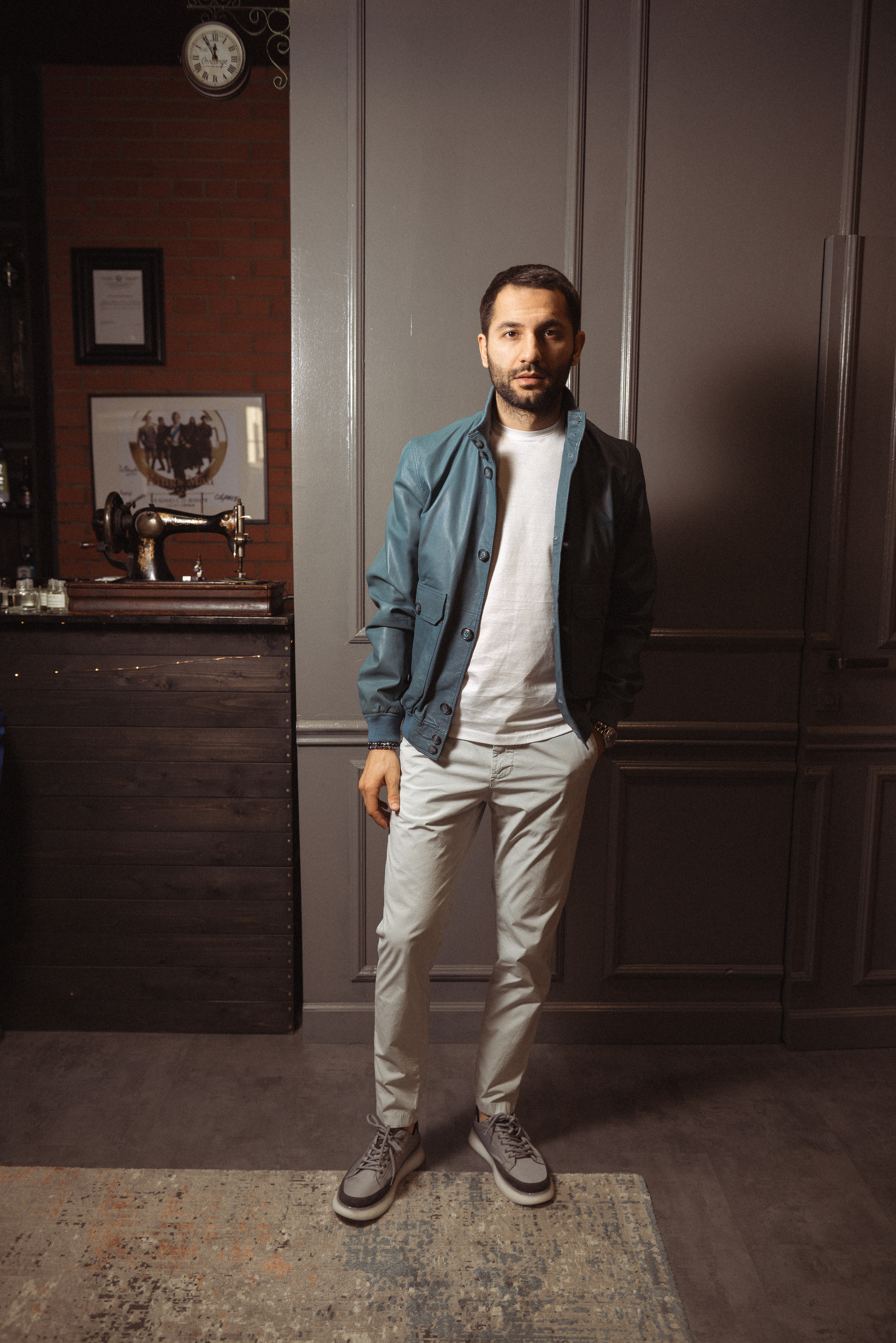 Арсен Айрапетов (контент съемка для @arsa_showroom & @arsenairapetov). Фотограф Москва Настя Профотовна. Репортажные, свадебные и контент фотосессии