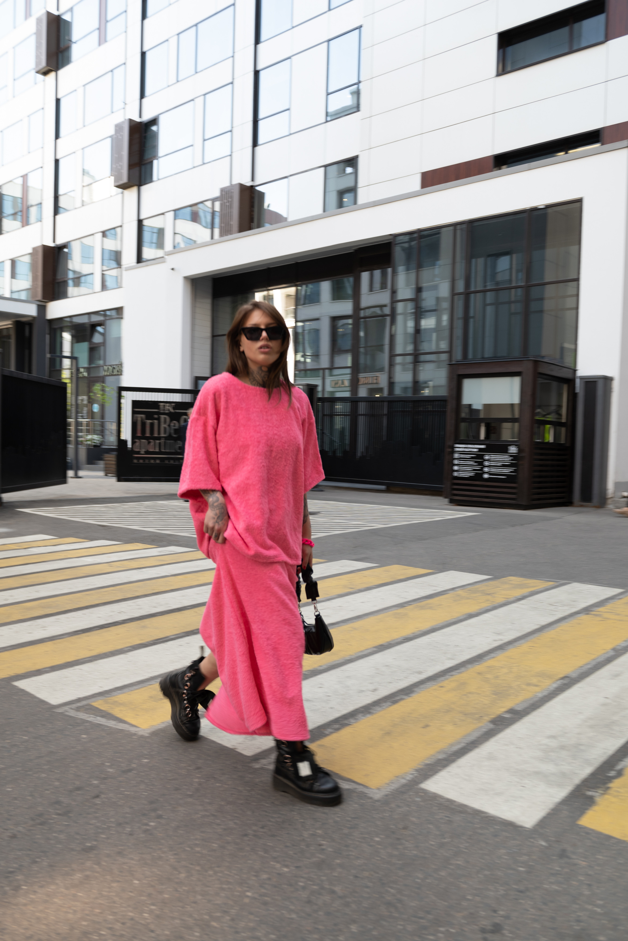 Monly (съемка для бренда @omg.monly). Контент-фотограф Москва репортажный фотограф Настя Профото