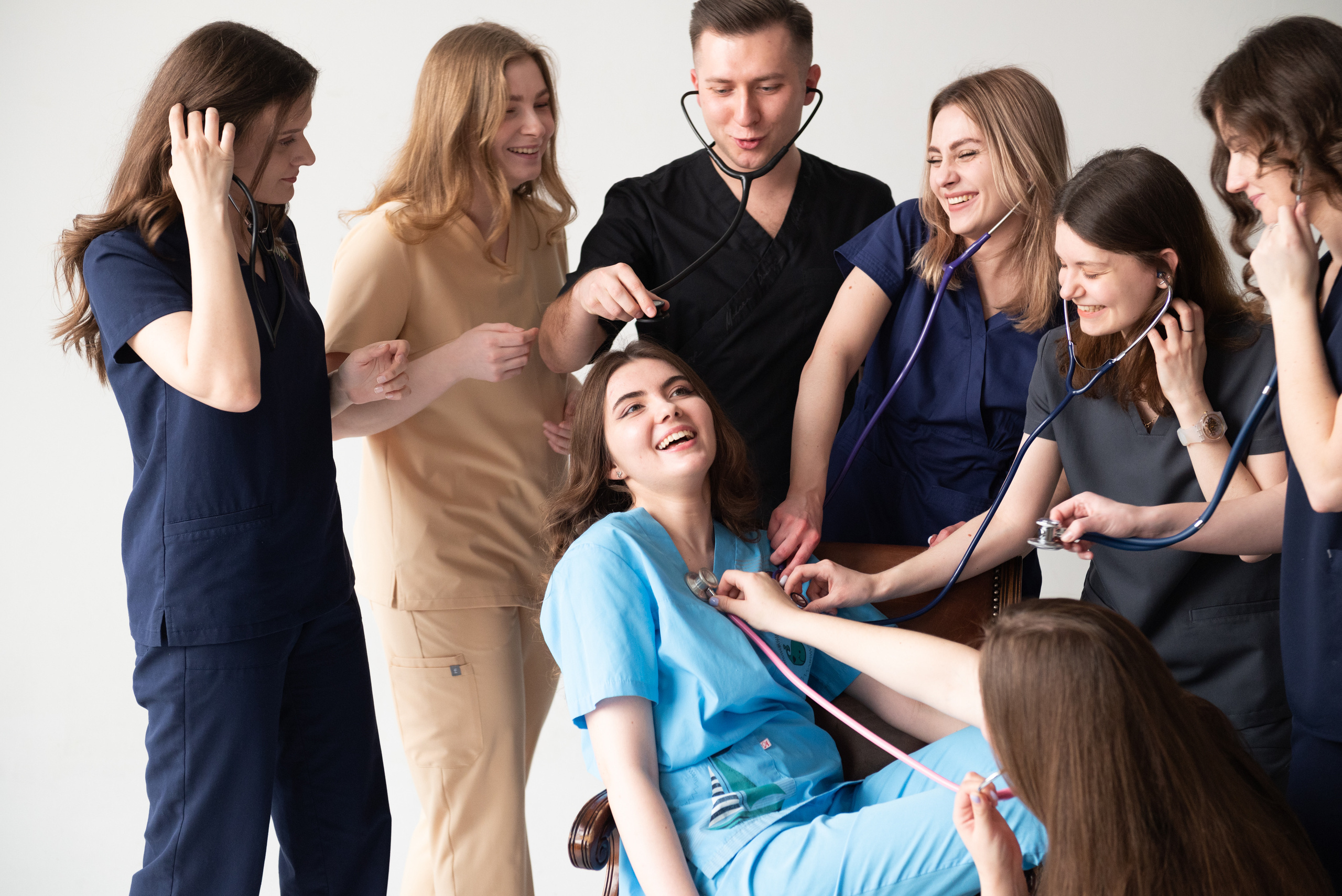 Студенты 1й Мед | Студенты Сеченовки |Фотосессия выпускников. Контент-фотограф Москва репортажный фотограф Настя Профото