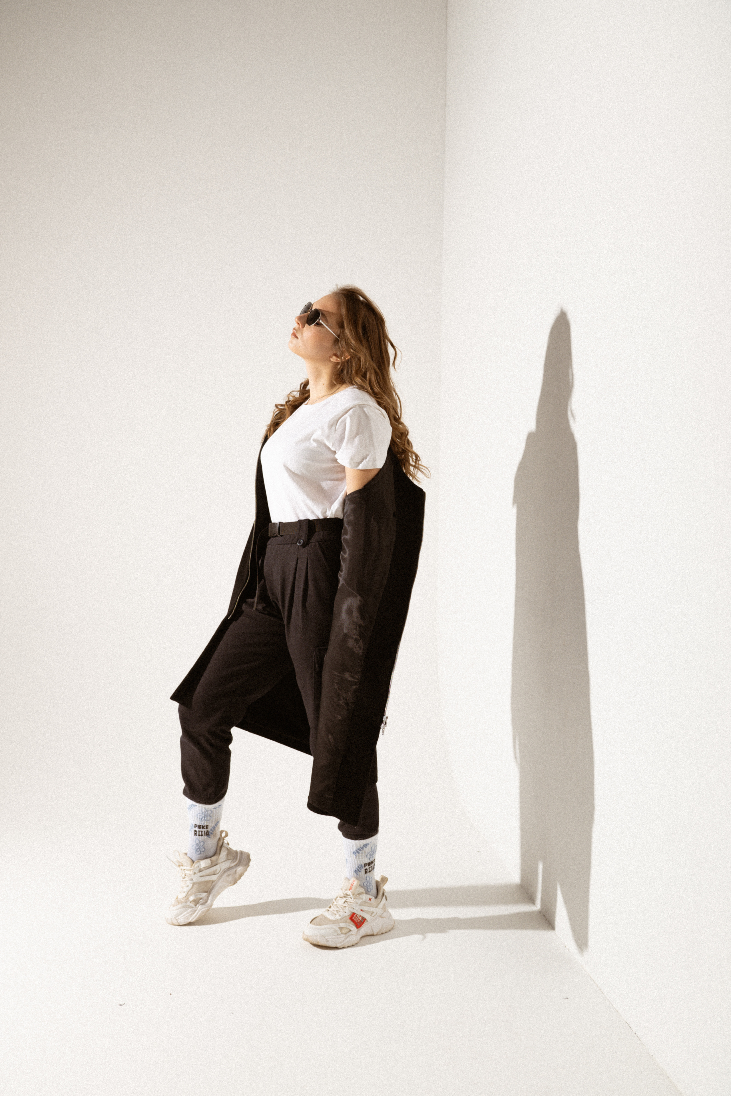 как правильно позировать на фото женщине