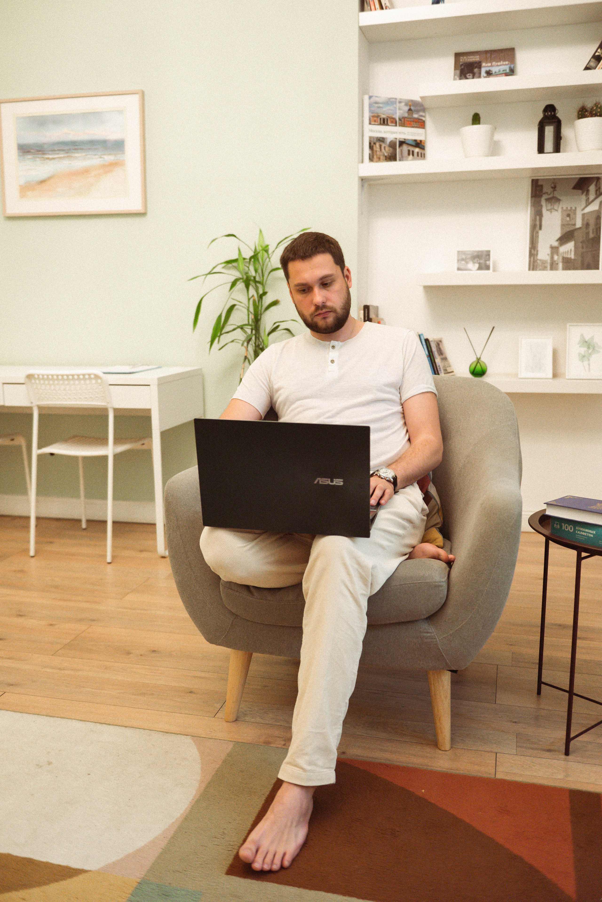 Алексей (съемка для блога @zametkiproroka). Фотограф Москва Настя Профотовна. Репортажные, свадебные и контент фотосессии