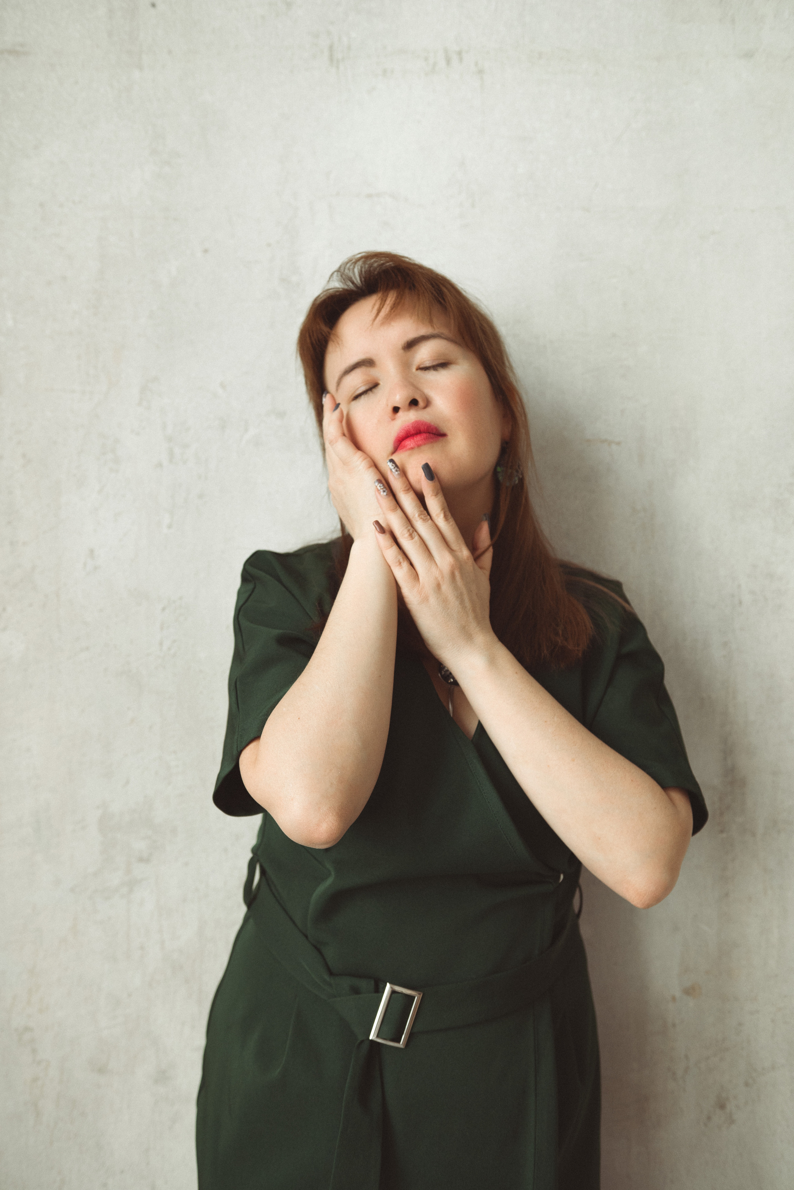 как правильно позировать для фото стоя