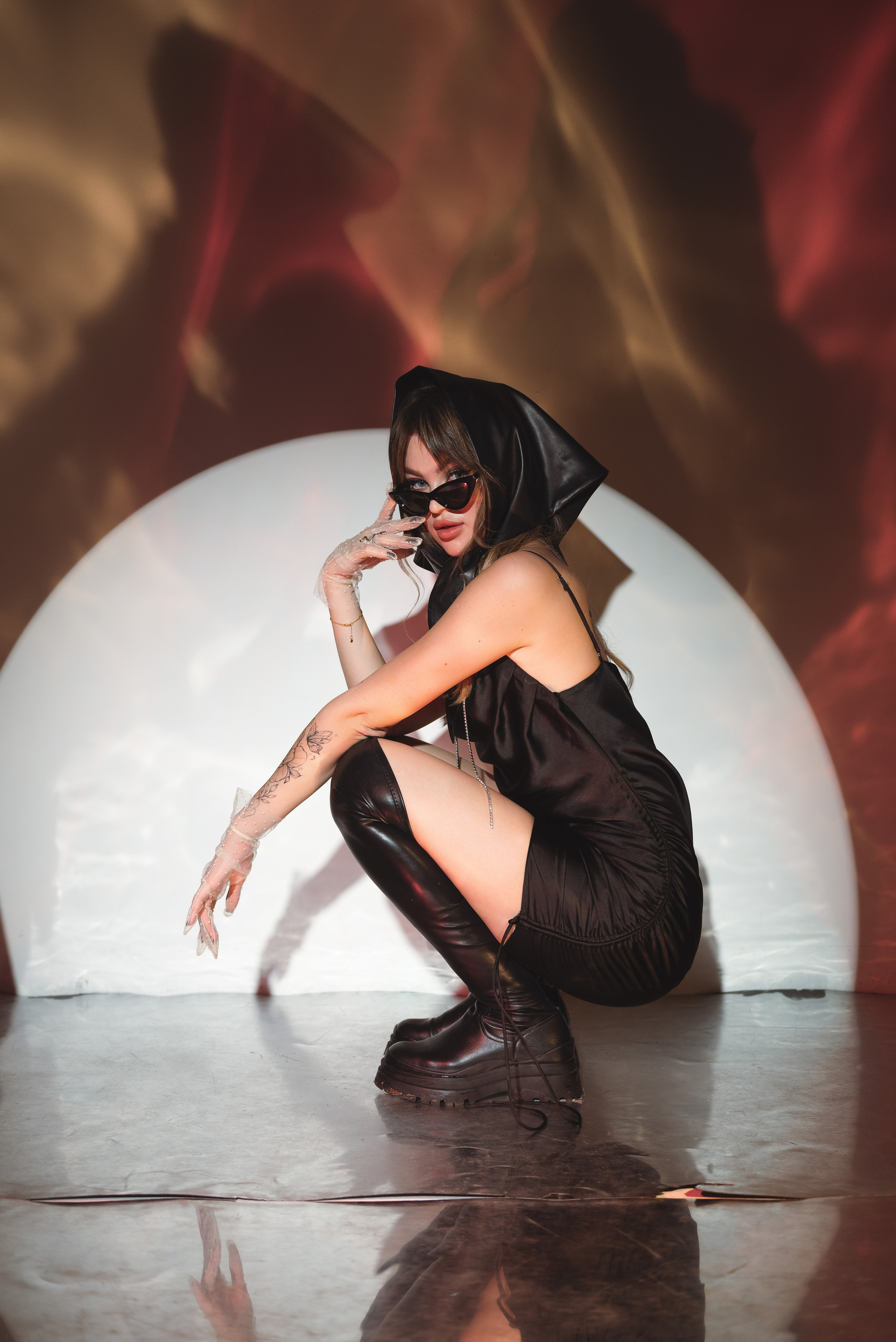 как красиво позировать для фотографий