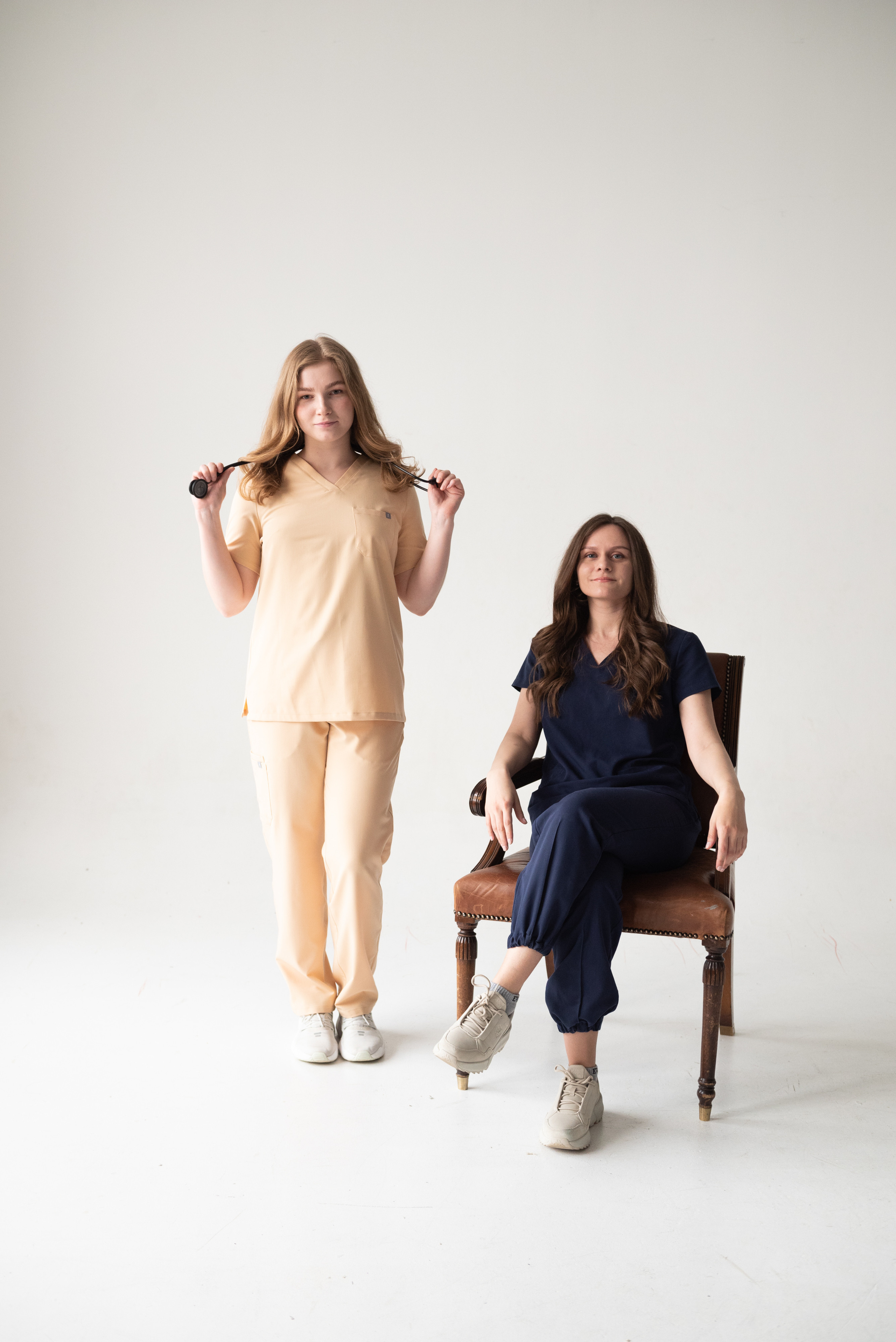 Студенты 1й Мед | Студенты Сеченовки |Фотосессия выпускников. Контент-фотограф Москва репортажный фотограф Настя Профото