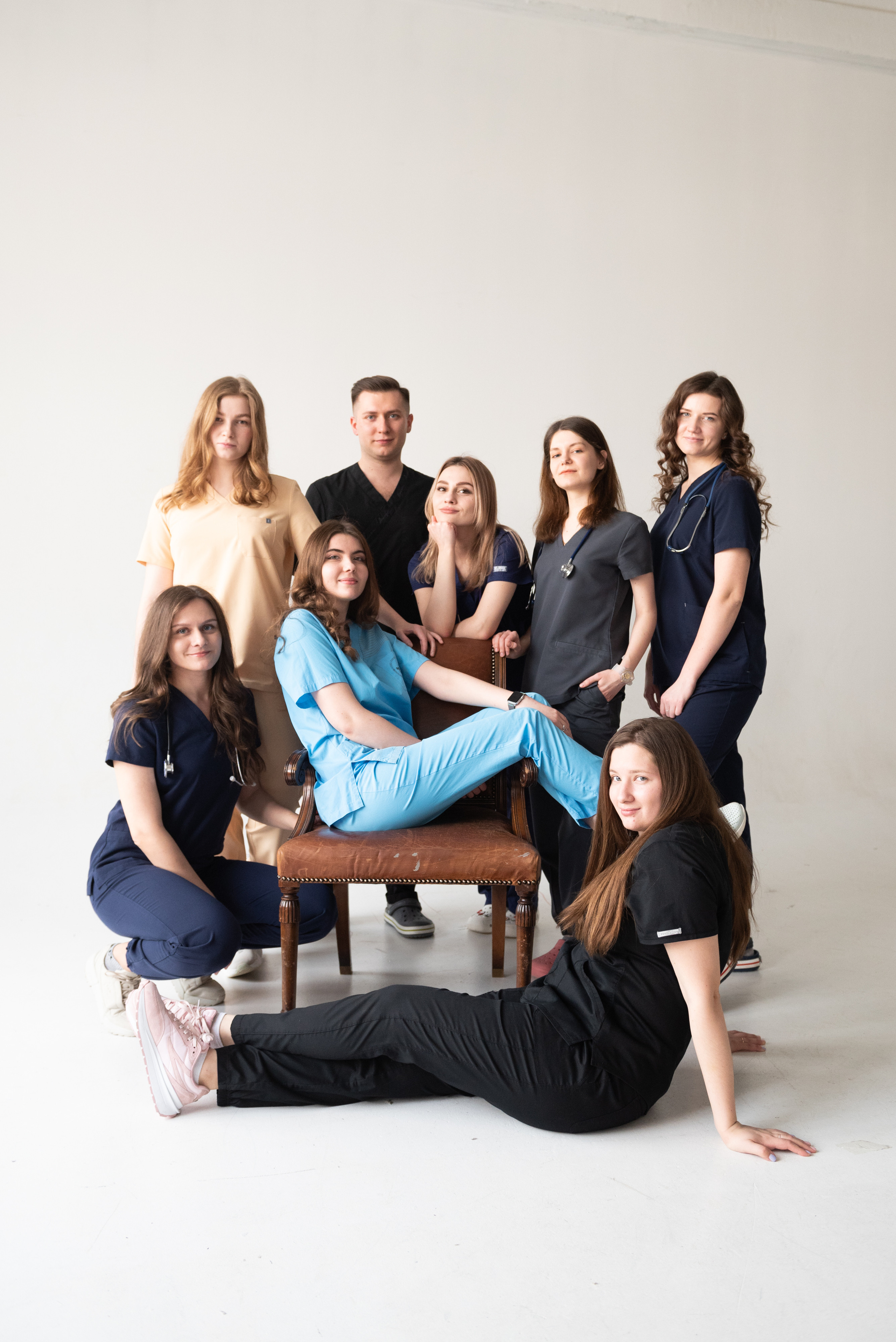 Студенты 1й Мед | Студенты Сеченовки |Фотосессия выпускников. Контент-фотограф Москва репортажный фотограф Настя Профото