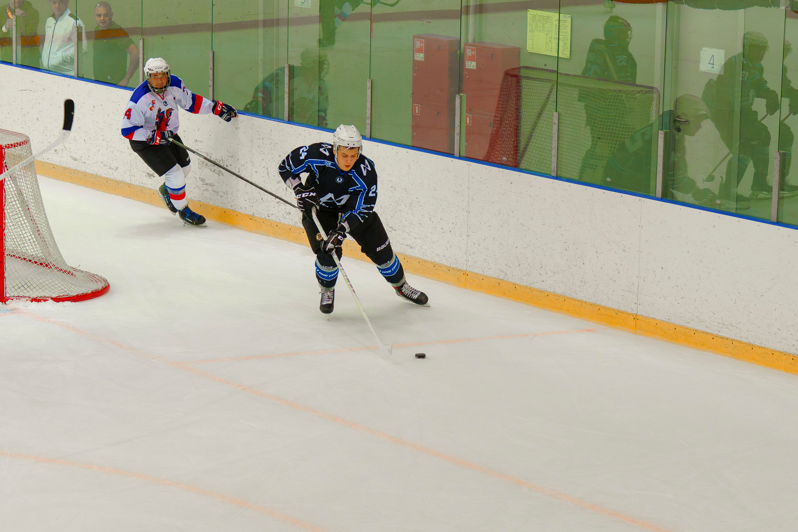 Фотосъемка хоккейных матчей в Сочи. Фотограф видеограф Геннадий Янбаев в Сочи, Краснодаре