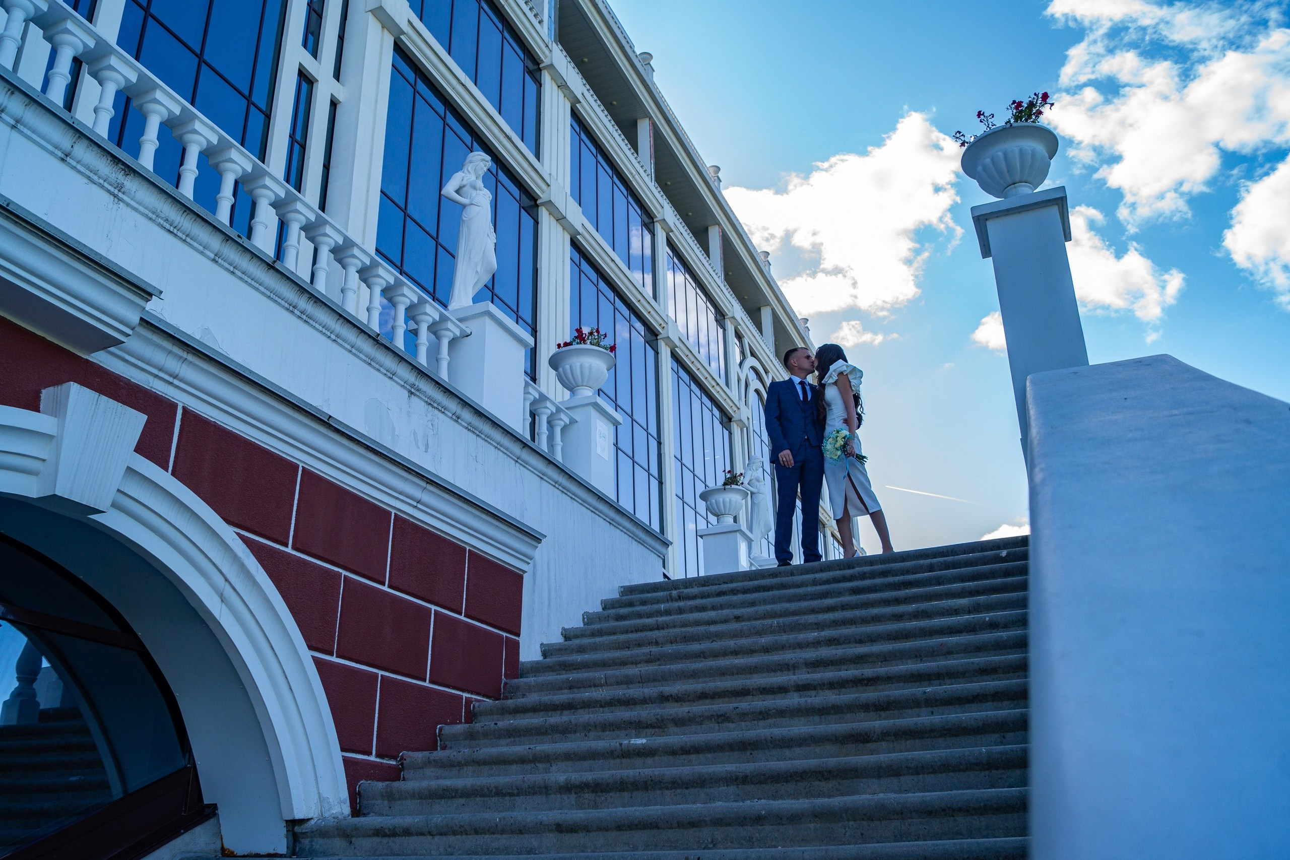 Свадебная прогулка. Разноплановый фотограф в Москве