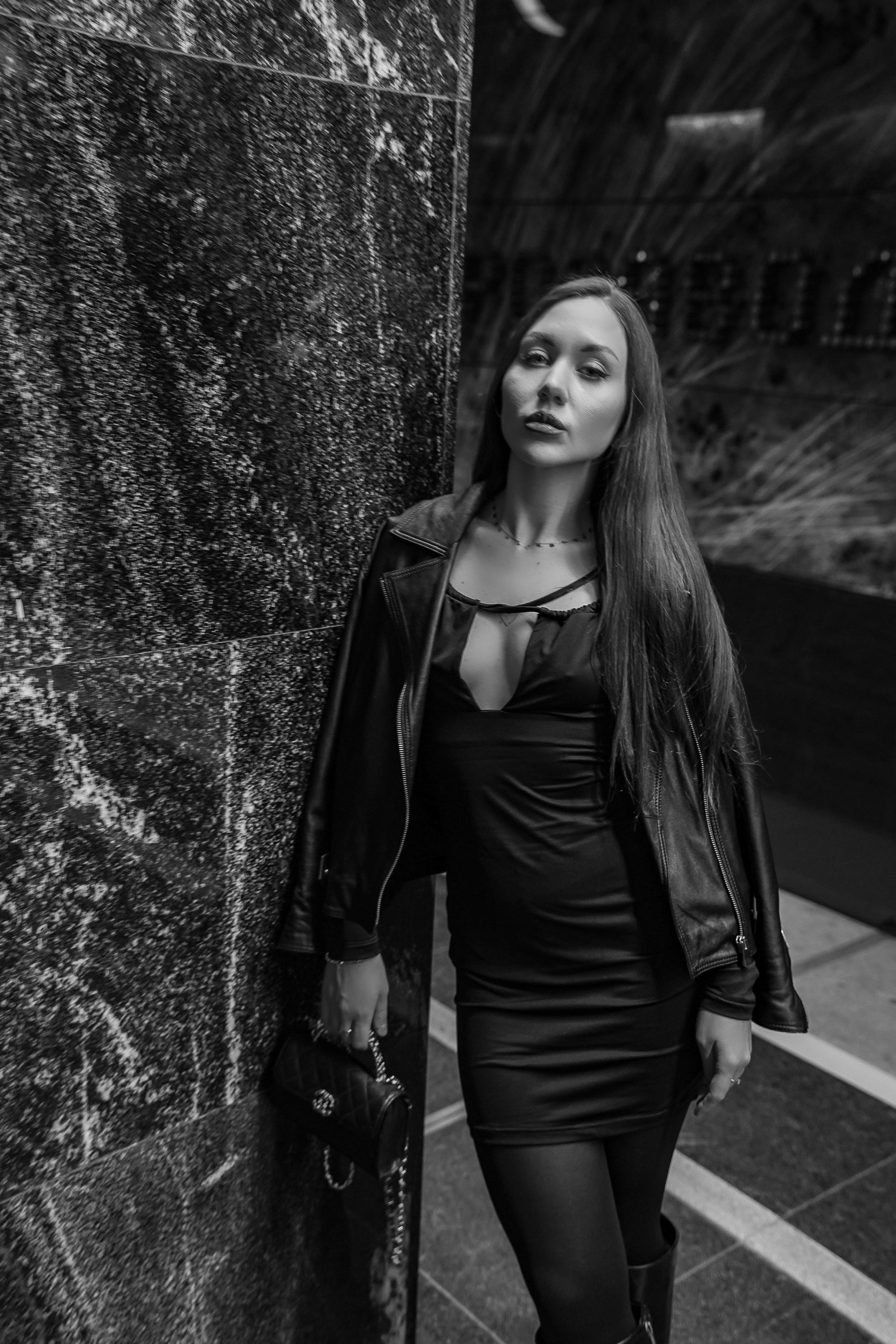 В метро. Разноплановый фотограф в Москве