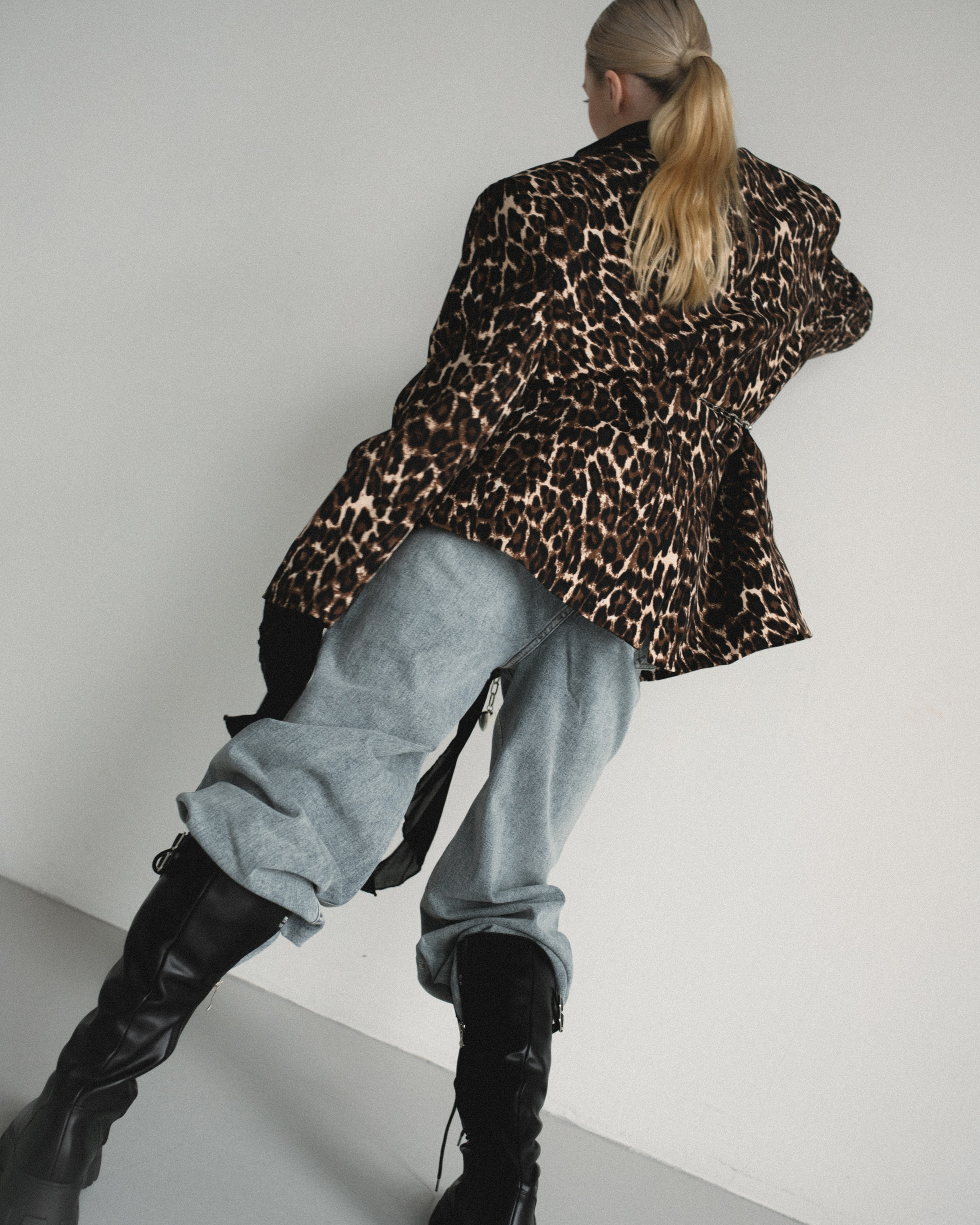 Модельная школа Khanova. Фотограф в Москве и Сургуте Алла Лесовая. Снимаю каталог для брендов и индивидуальные портреты для людей