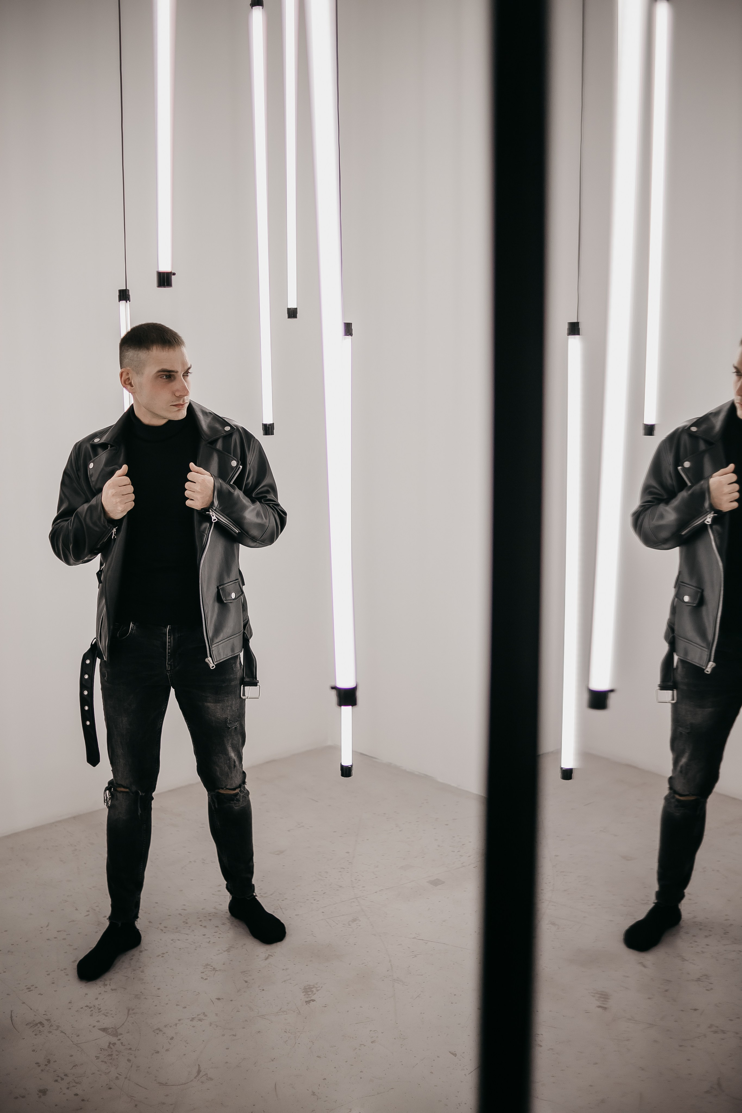 Евгений. Фото в неоне. Фотограф Регина Крикунова г. Красноярск