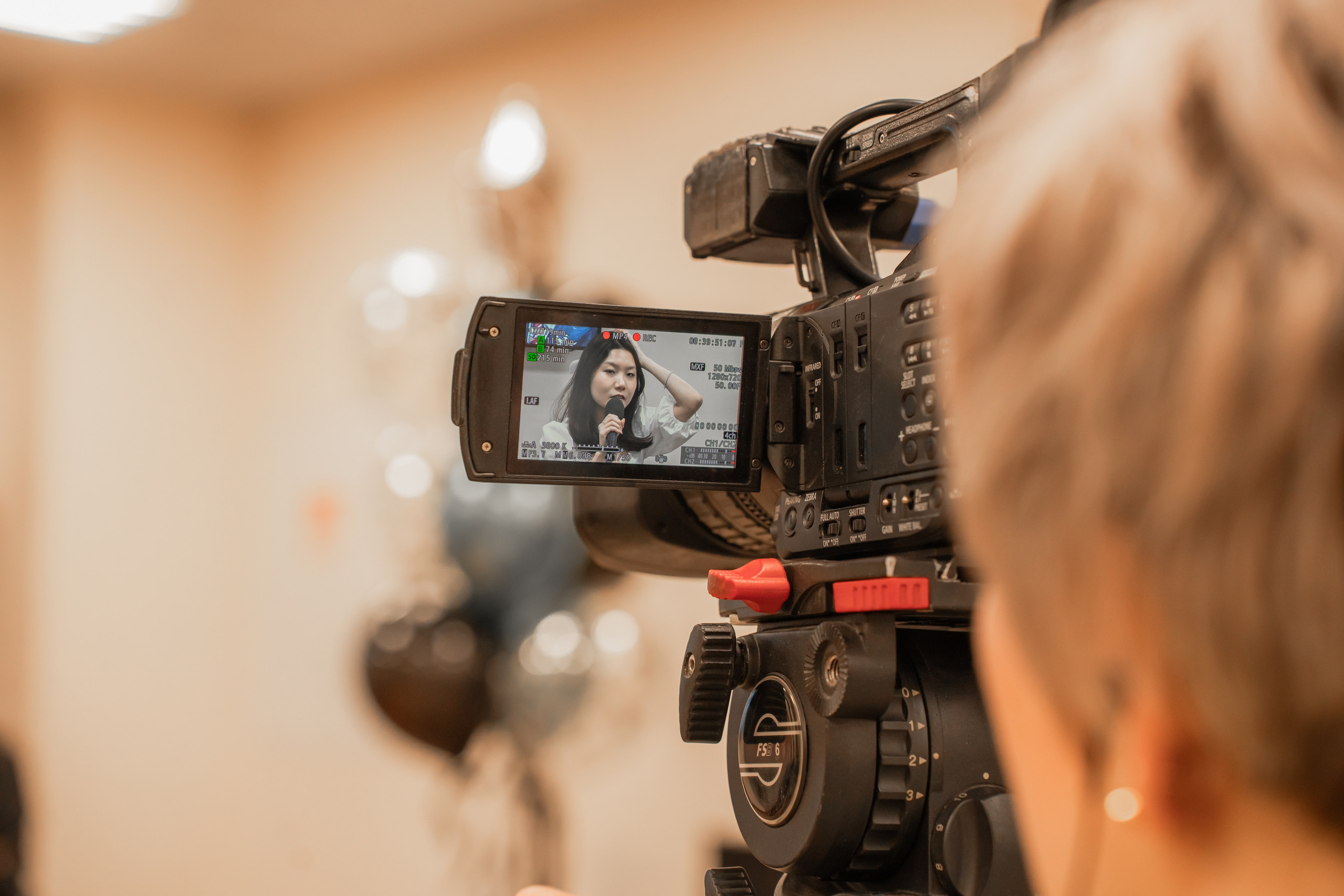 Презентация книги «Человек за бортом», автор София Цой. Репортажный фотограф Анастасия Рубцова