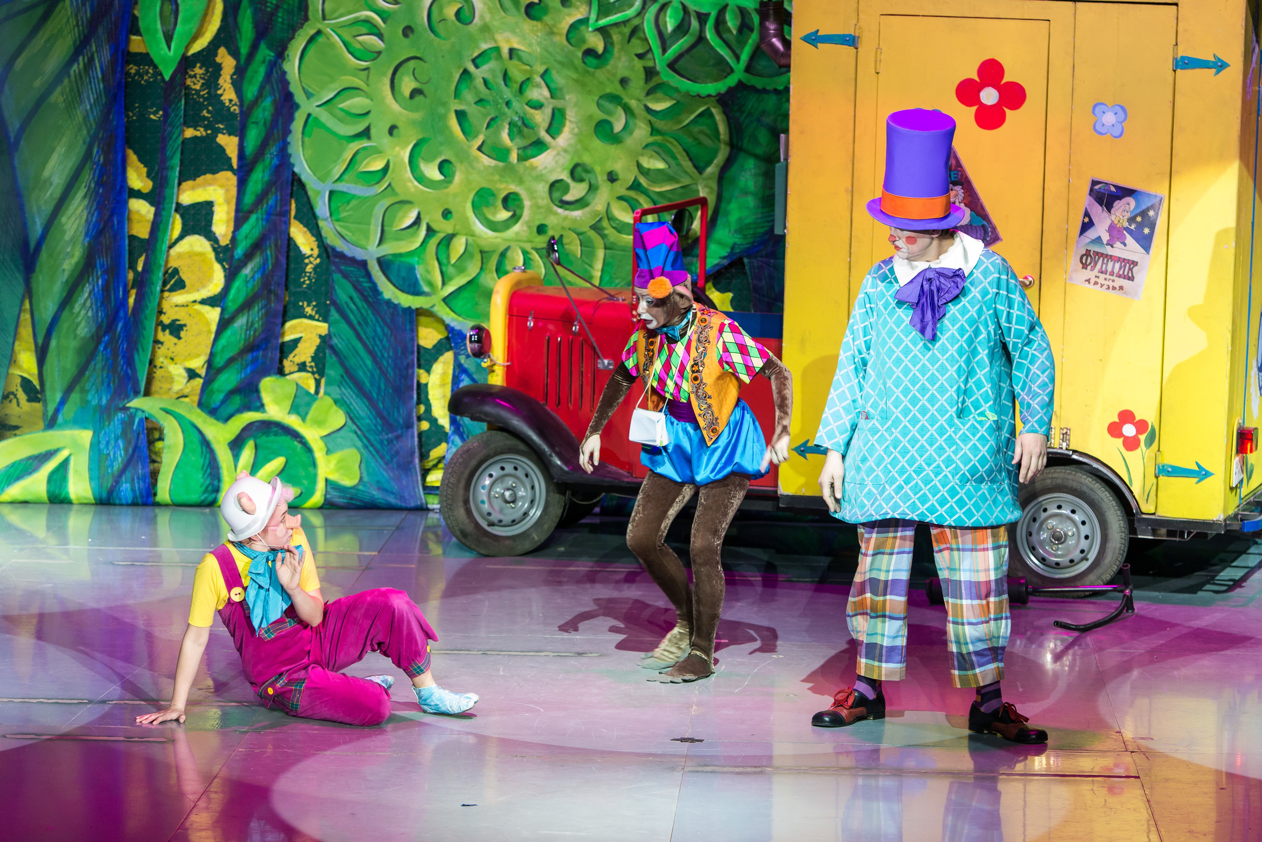 Приключение Фунтика. Фрагмент. 2014. Дима Бабушкин. Фотограф. Подиум. Репортаж. Творчество. Дорого