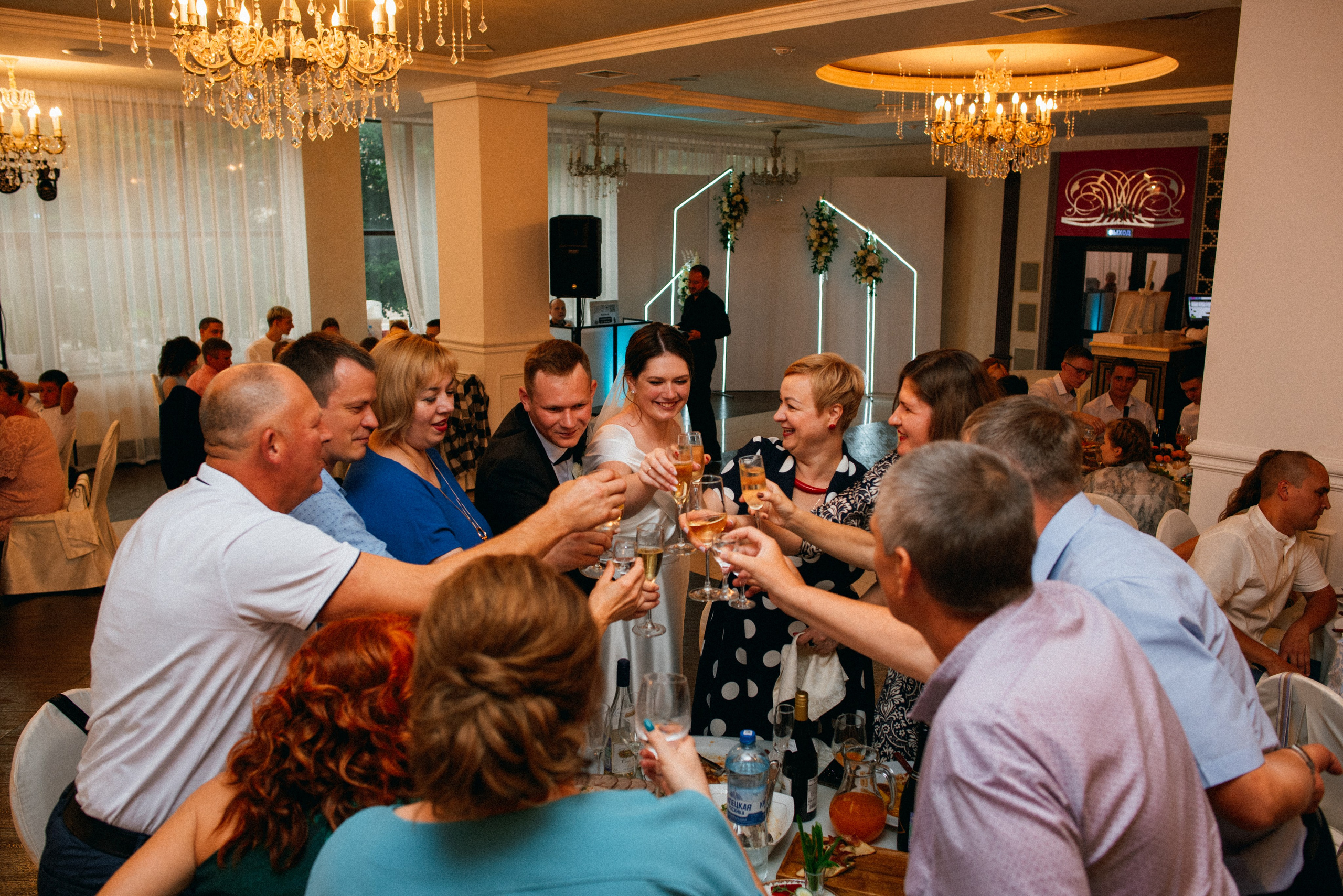 Свадебная съемка (съемка банкета). Свадебный фотограф — фотограф на свадьбу в Воронеже — Свадебное фото