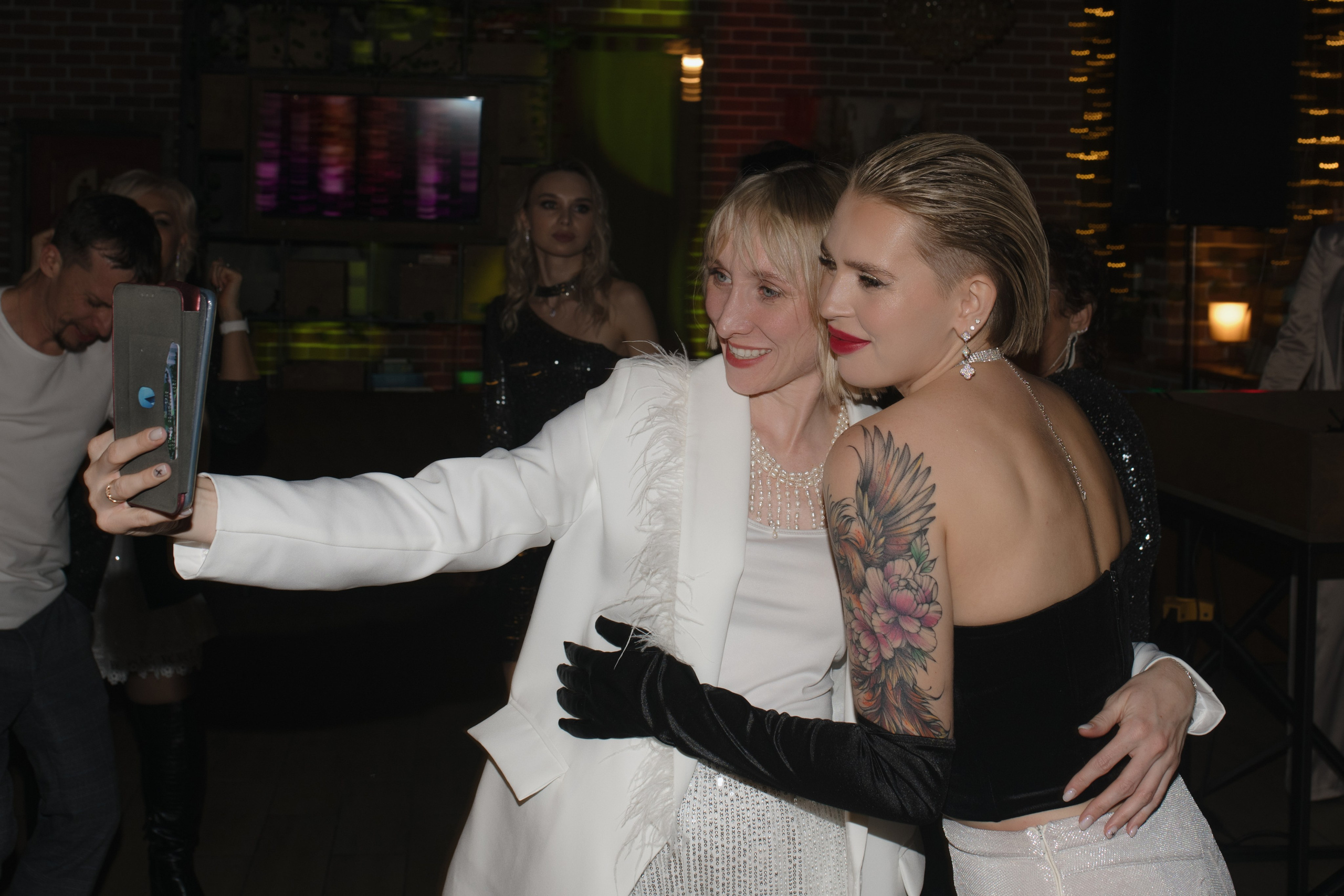 День рождения Томы — Let`s Talk Bar. Свадебный фотограф Екатеринбург/Челябинск — Любовь Волохова