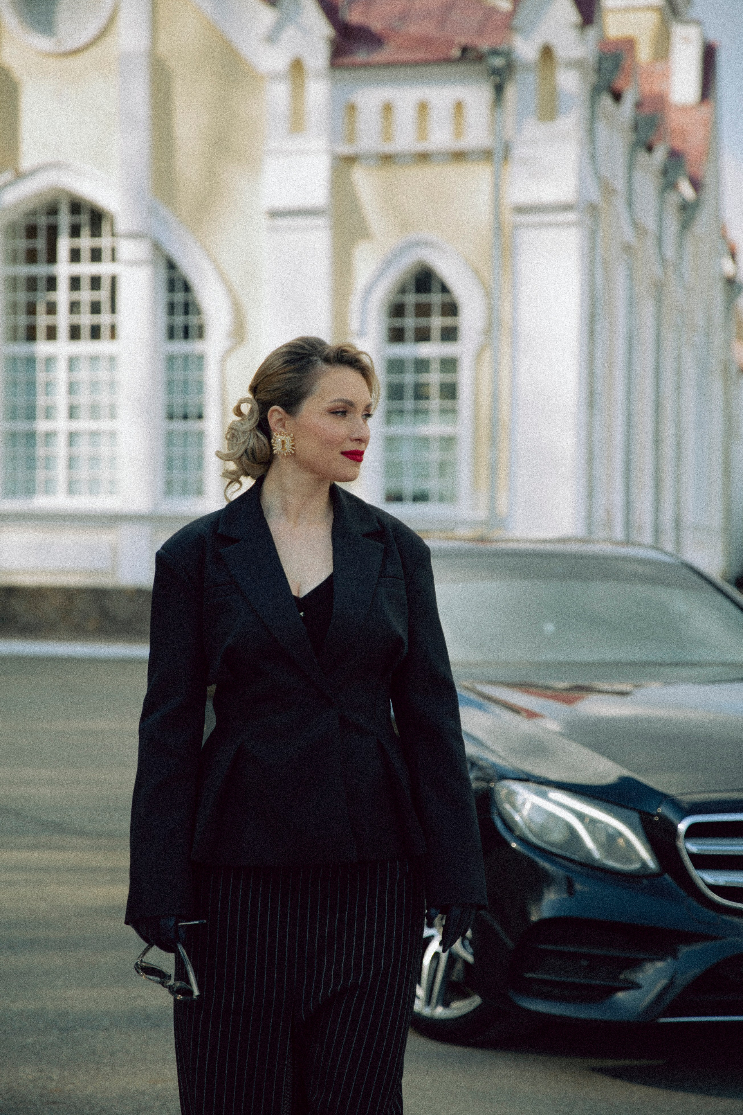 Марина. По следам Хельмута Ньютона. Евгения Мусатова — женский фотограф. Работаю в республике Удмуртия. Выезжаю на съемки в другие города