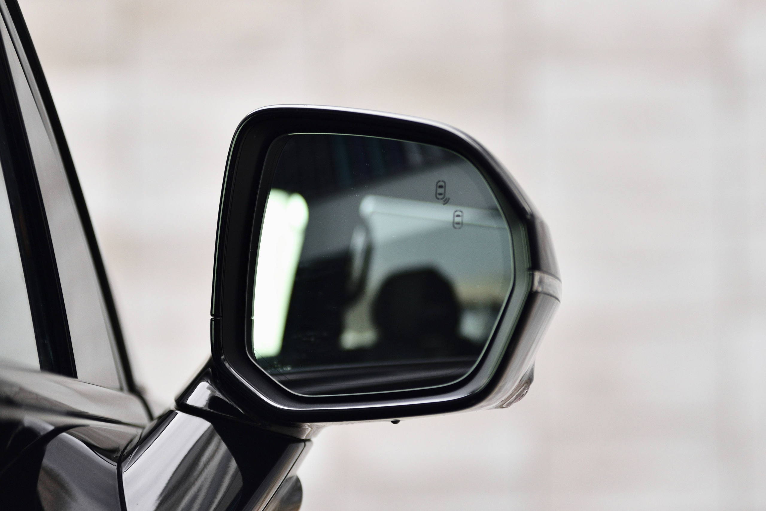 Zeekr 009. Автомобильный и интерьерный фотограф в Минске Александр Тагаев