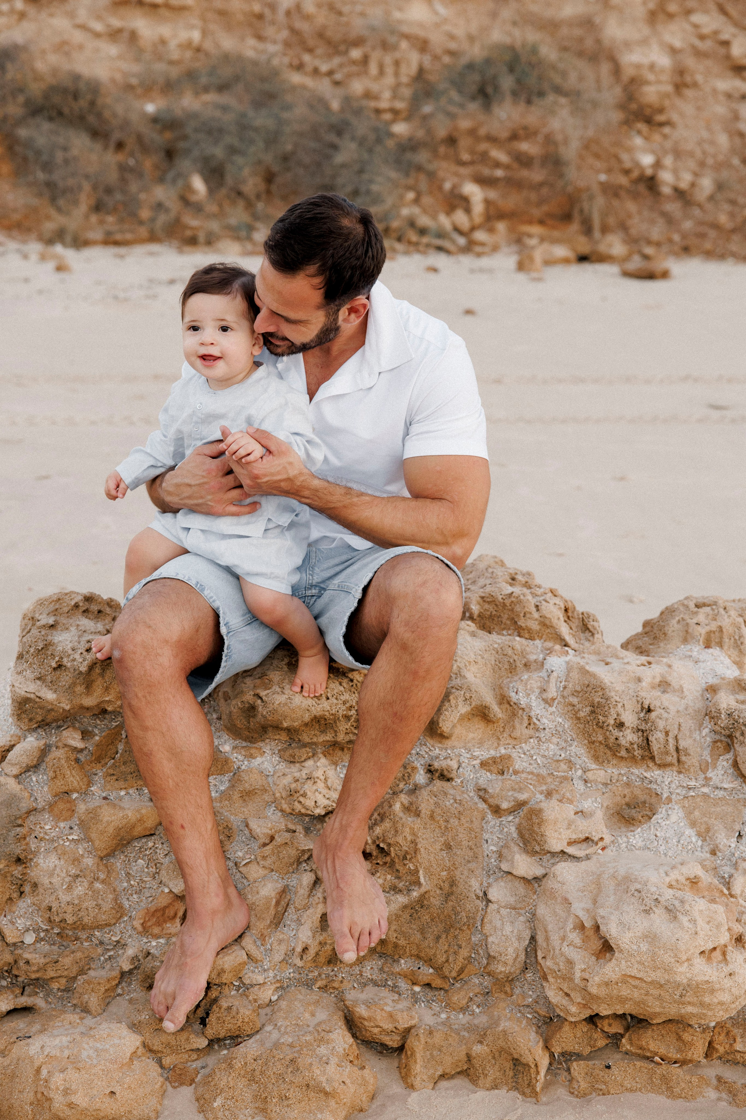 First year family photos near the sea. Главная
