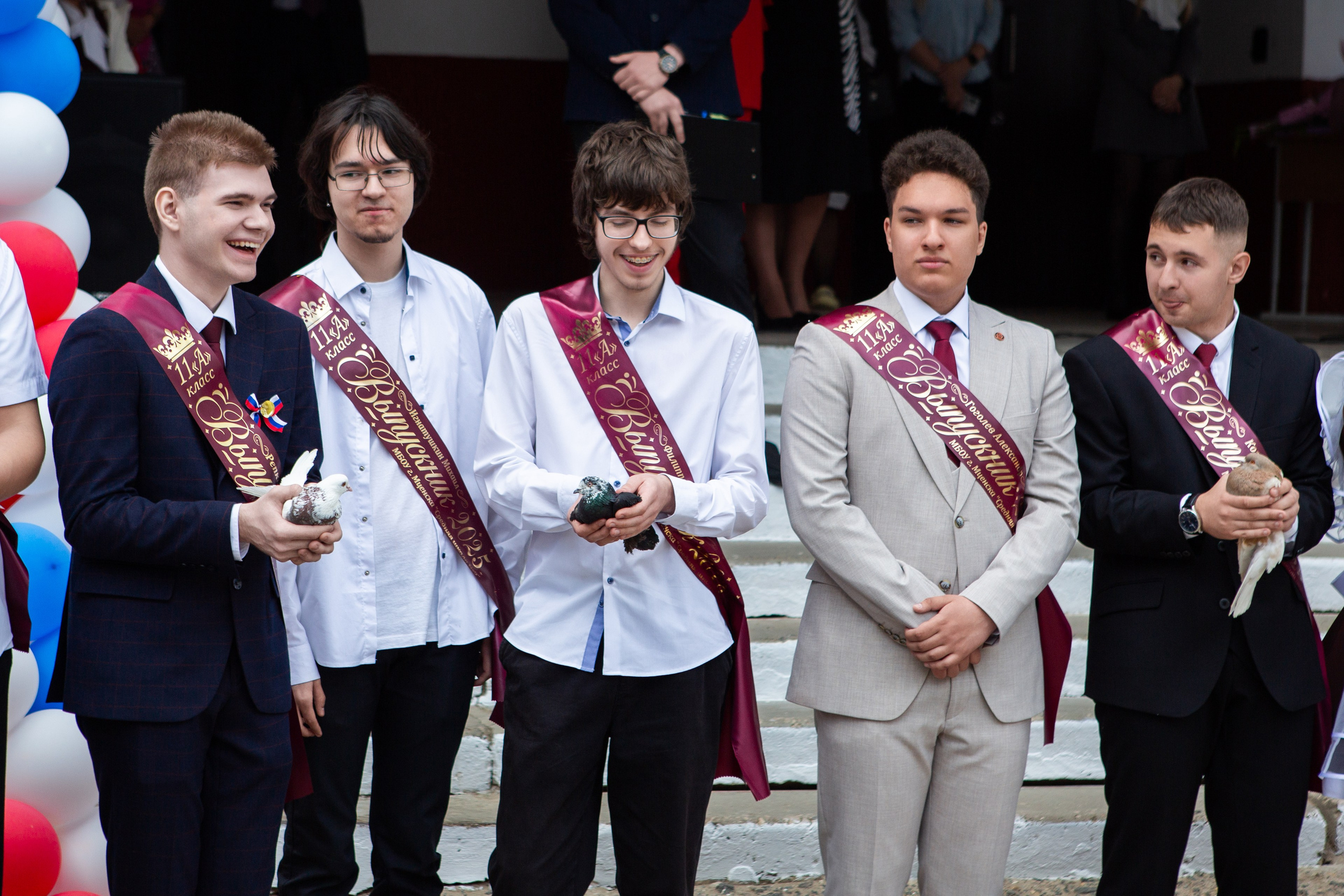 ПОСЛЕДНИЙ ЗВОНОК 2025 9 ШКОЛА Г. МЦЕНСК. Профессиональный фотограф в Мценске и Орловской области