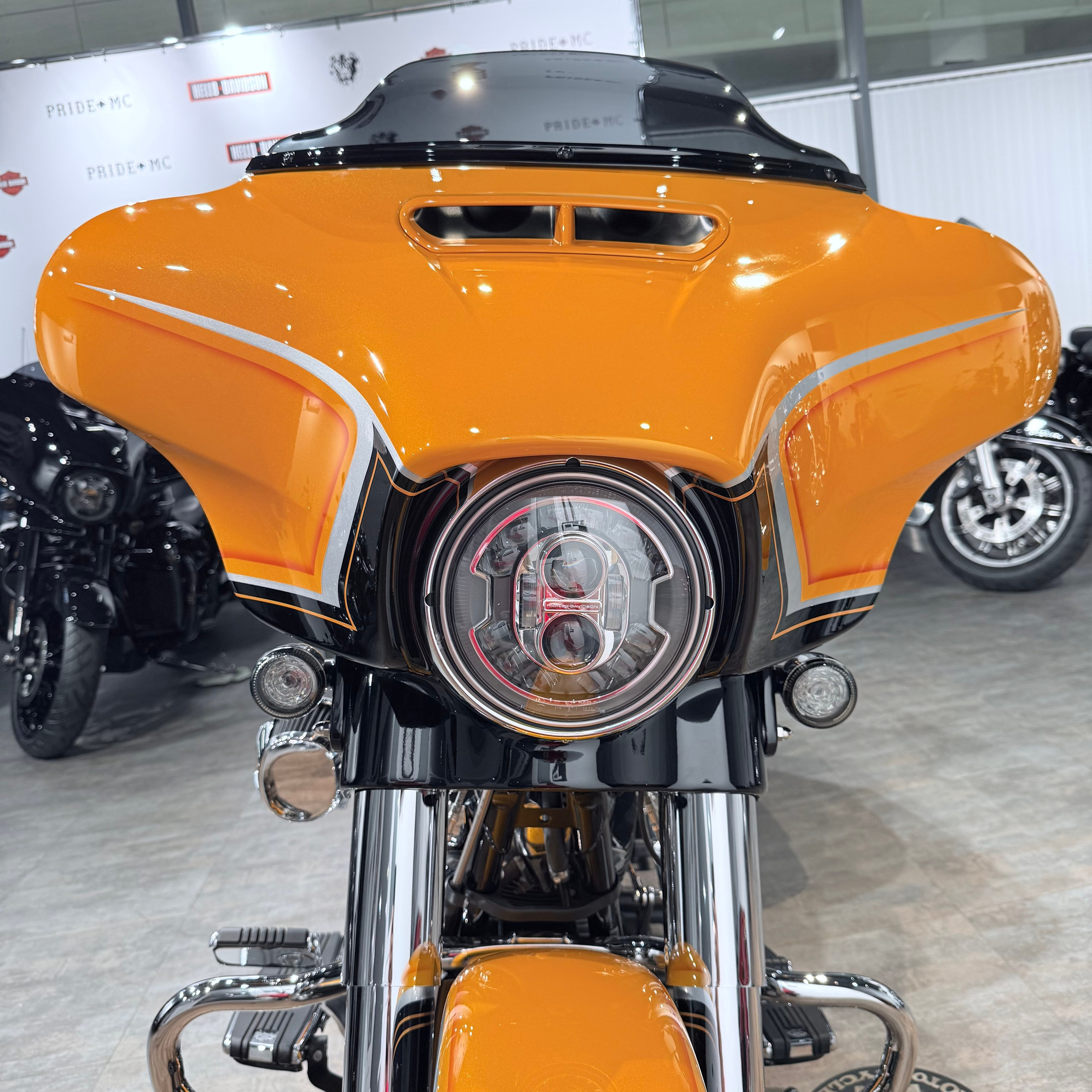 Мотоциклы Harley-Davidson 2022 CVO Street Glidе Limitеd (Touring) — купить мотоцикл. Hello Davidson, Москва. Только хорошие мотоциклы…