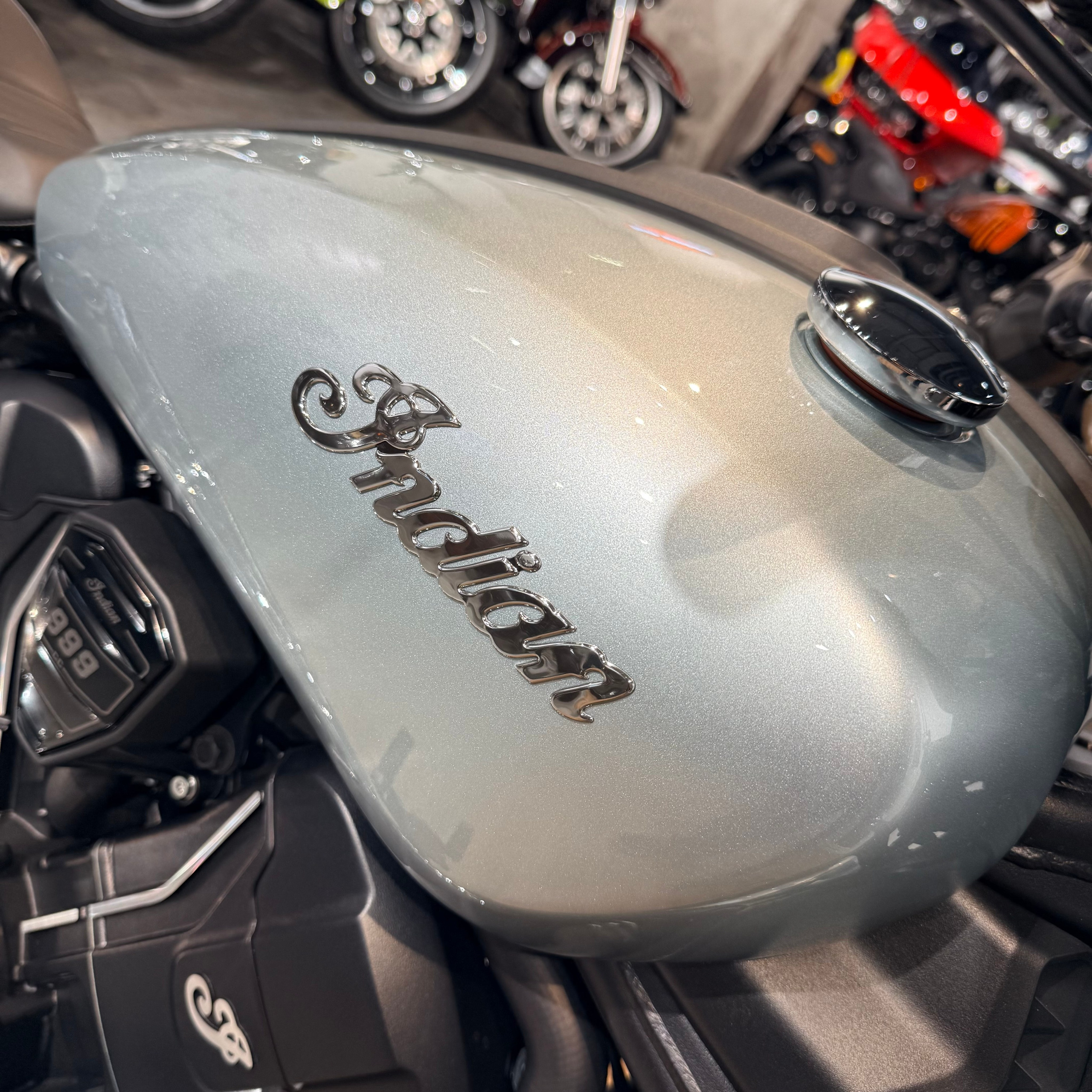 2025 NEW INDIAN Scout Sixty Limited Silver Quartz. Hello Davidson, Москва. Только хорошие мотоциклы…